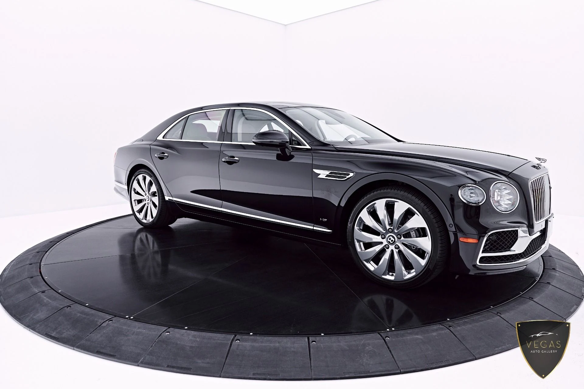 mph016_3297206455_Used_2022_Bentley_Flying_Spur_V8_1782495052_5bd7bb071b