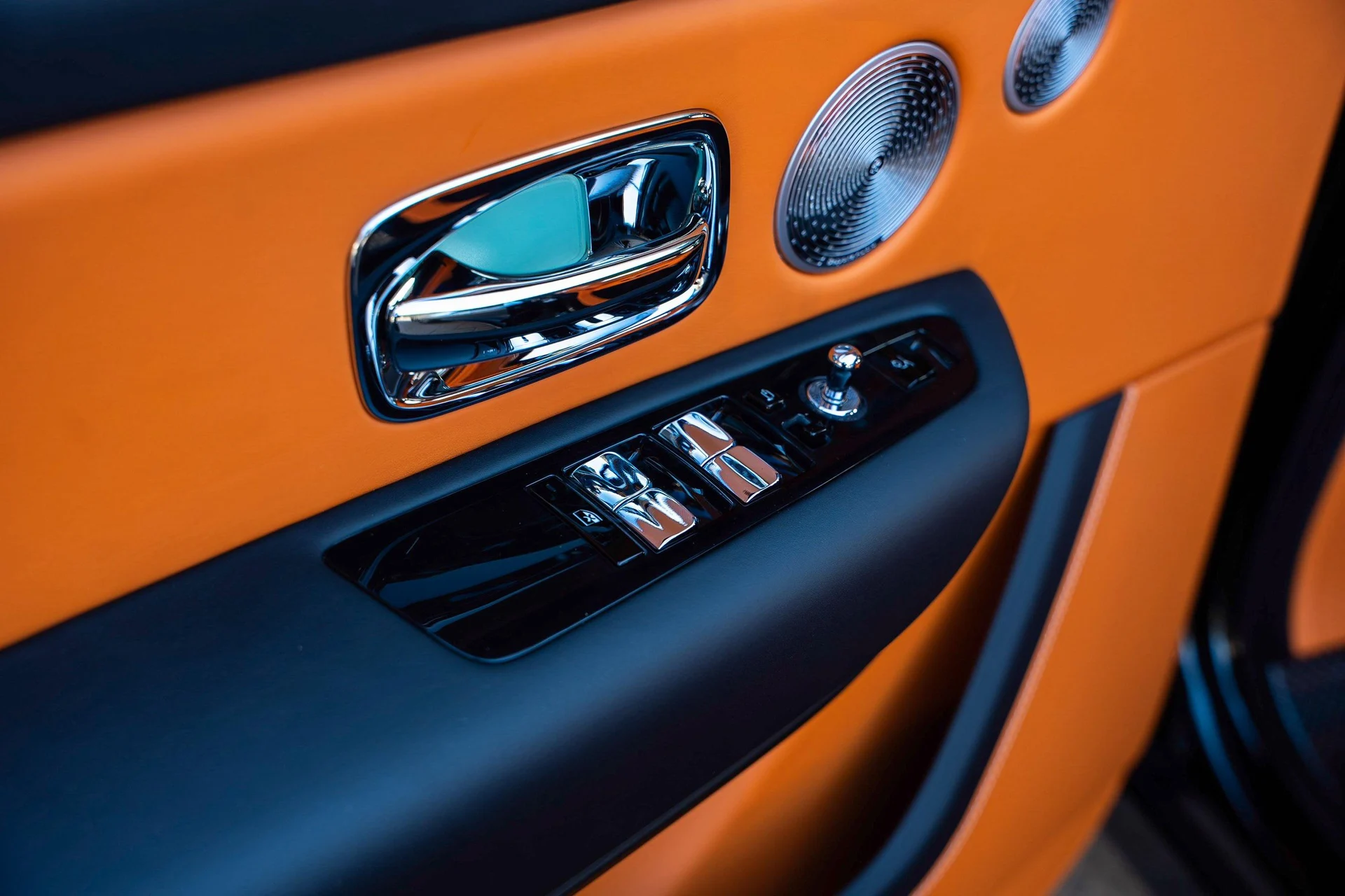 mph016_3299396240_483408136_6969d471715f2e0a5c25db3f_520cc62558