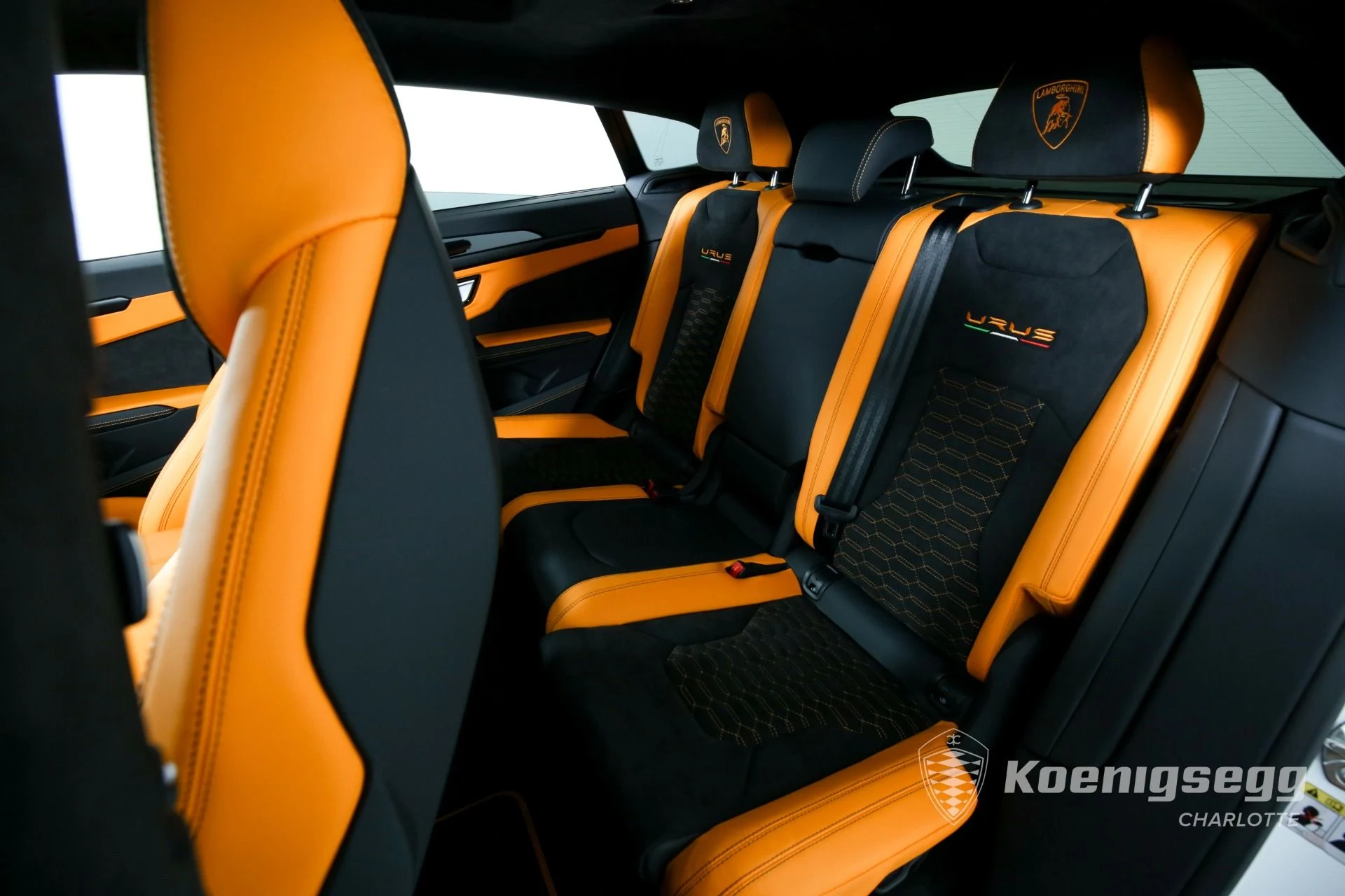 mph016_3308397179_Used_2022_LAMBORGHINI_URUS_1671576431_eace2f7c22