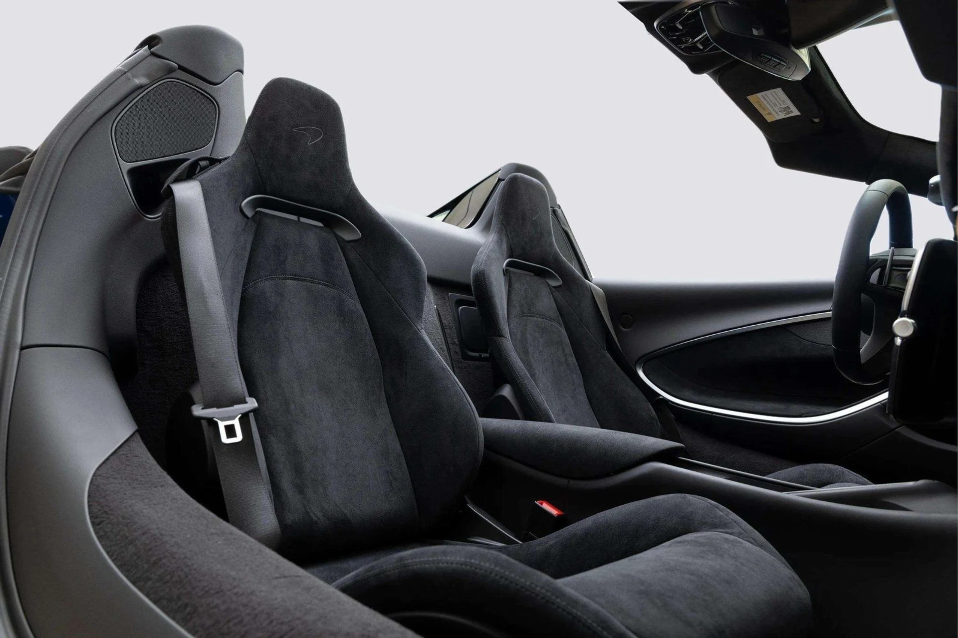 mph016_3313946846_image_17_534051aae1