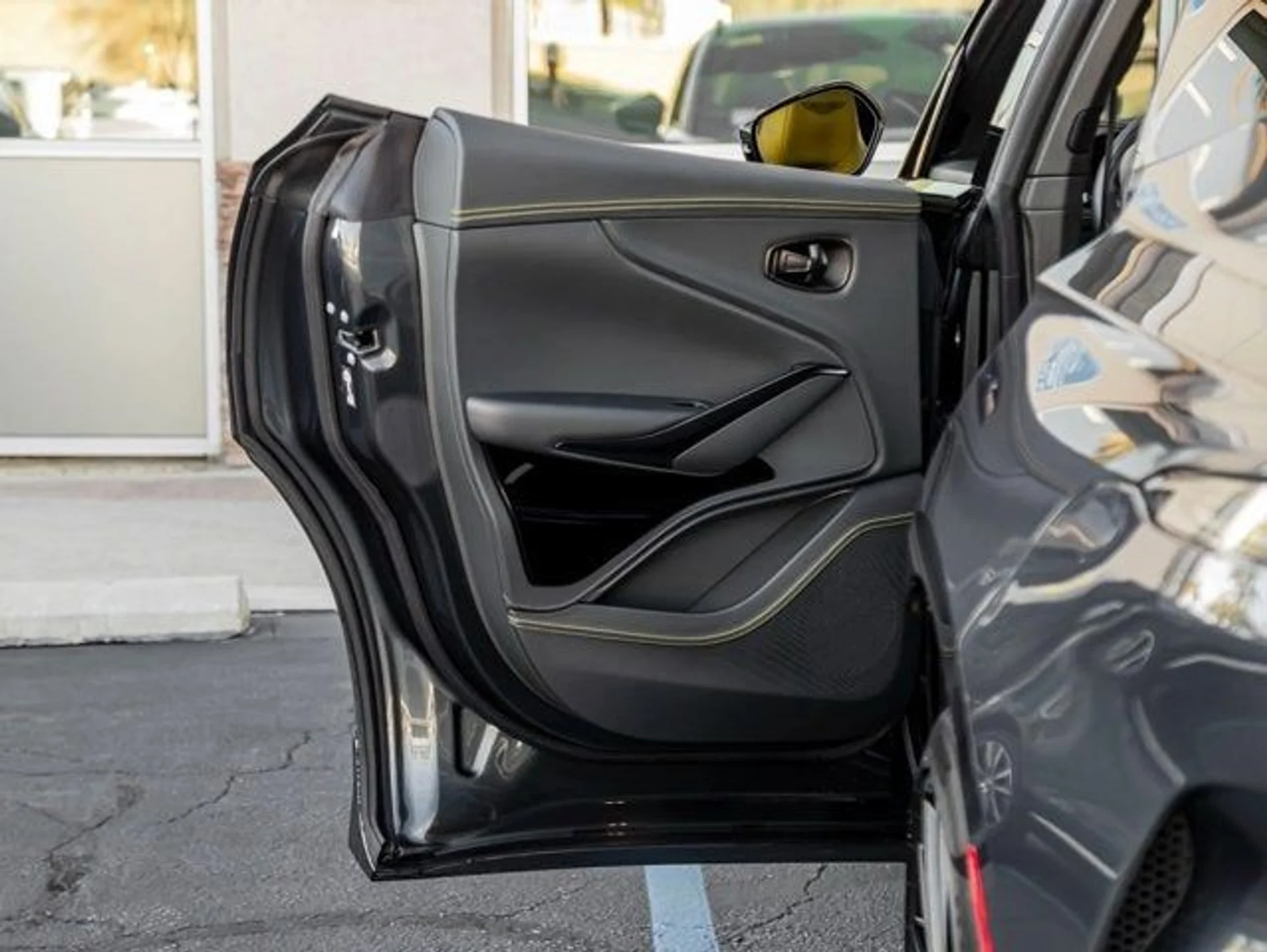 mph016_3315908305_17_1f0a0756a7