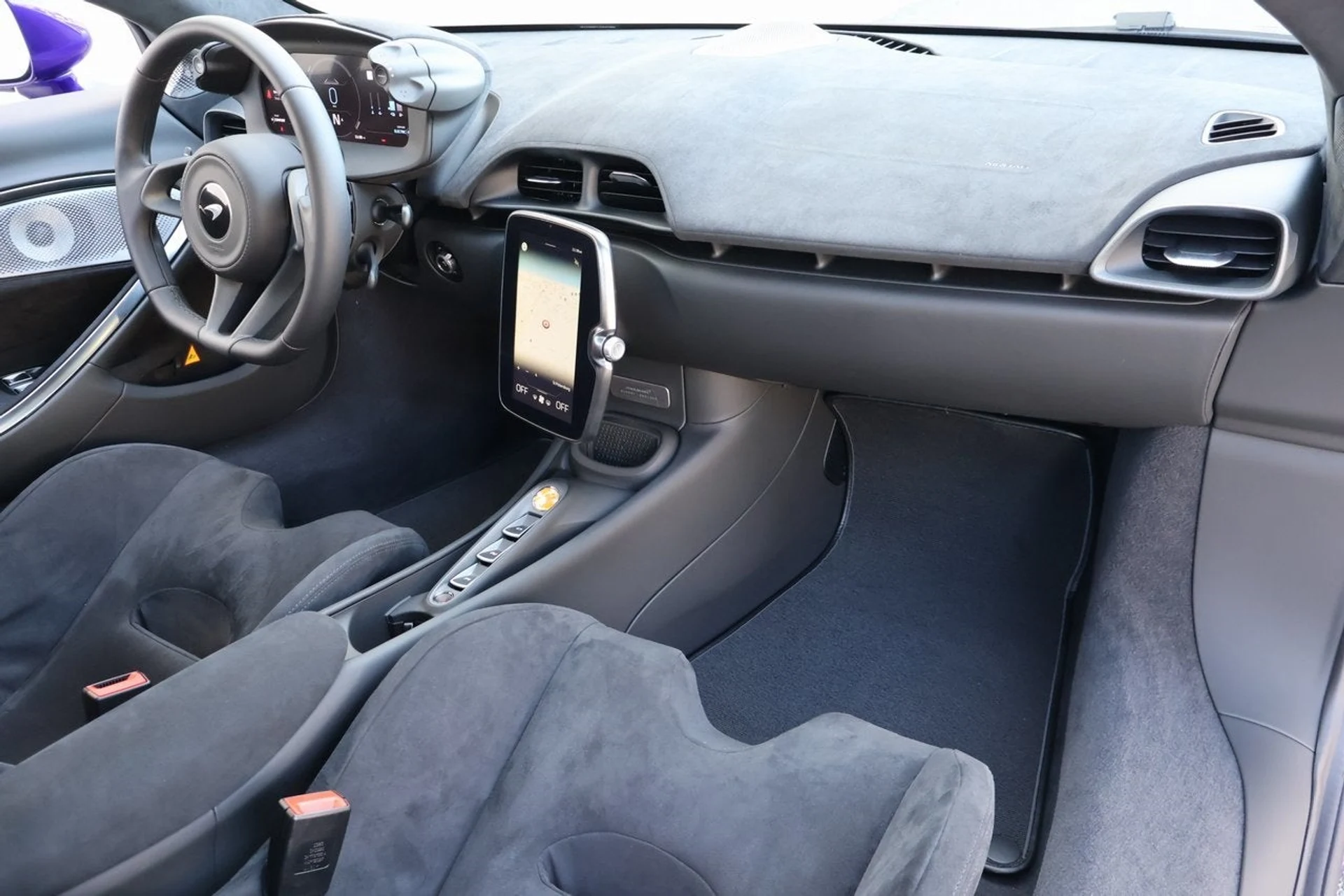 mph016_3330772705_17_d92e11e92b