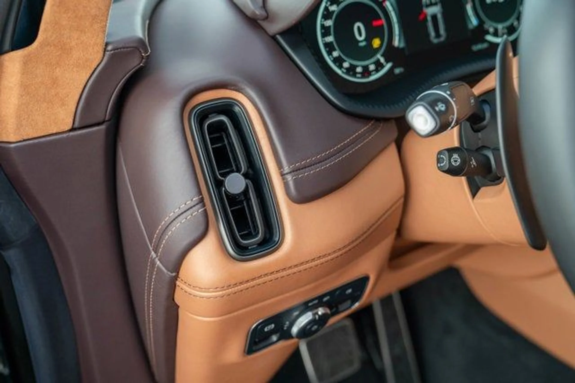 mph016_3335673059_17_2fc3082707