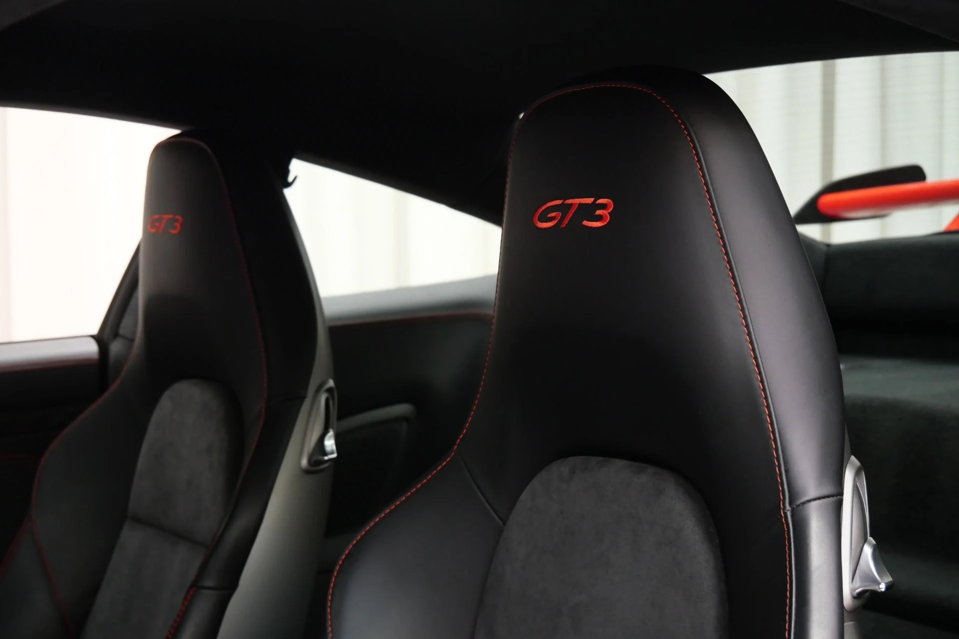 mph016_3338360264_Used_2019_Porsche_911_GT_3_1754414091_eb71611714