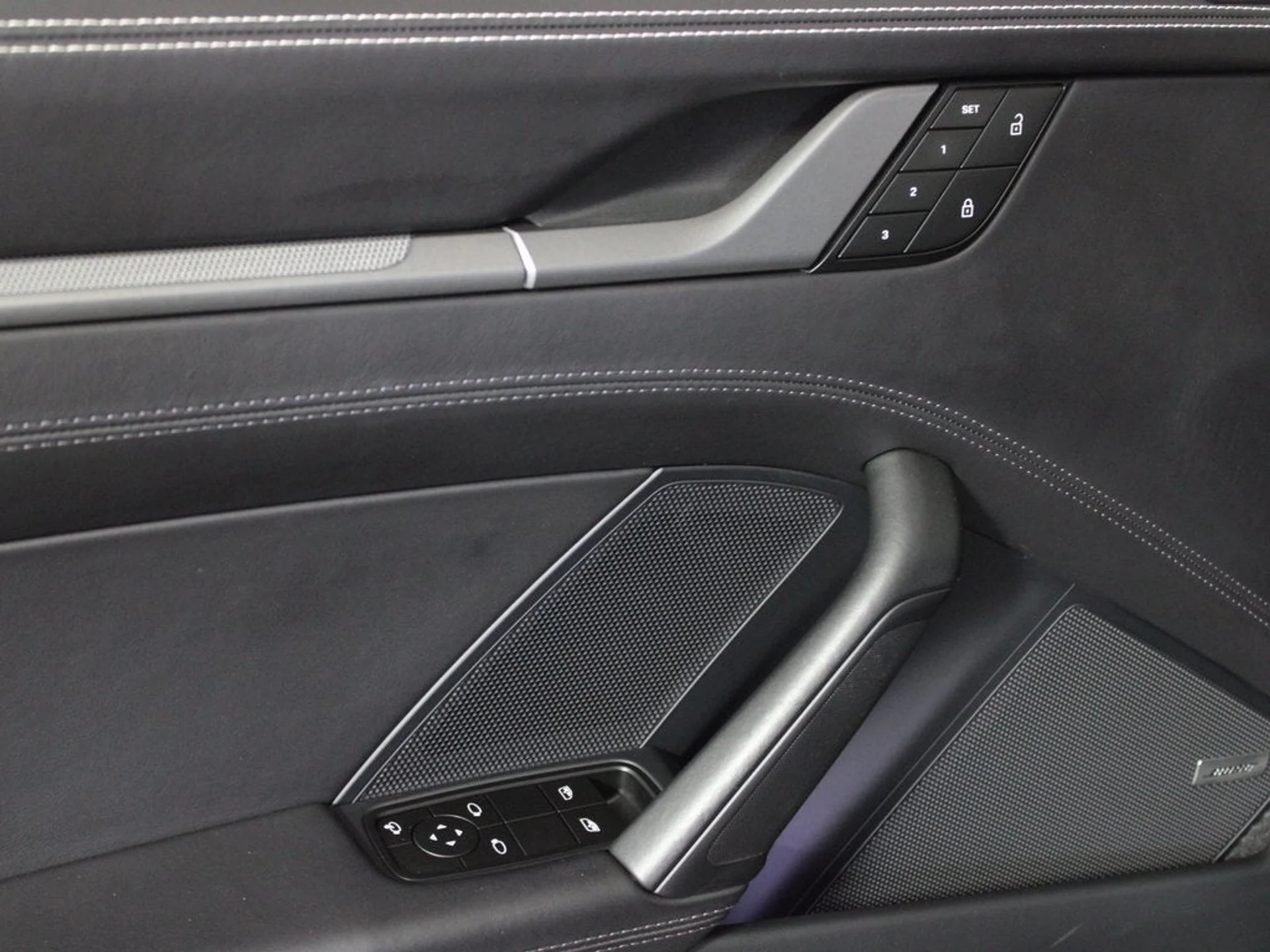 mph016_3346097172_17_9533652f42