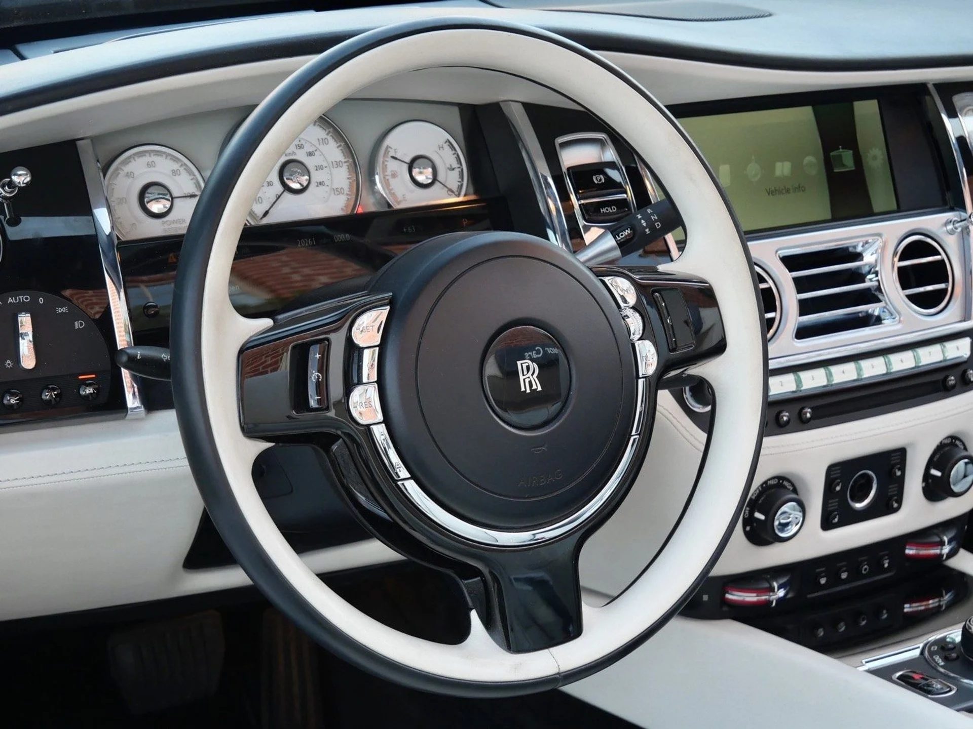 mph016_335026040_60e7b8368b8ef673bd5ae5cc01f44159x_e58ce57a44