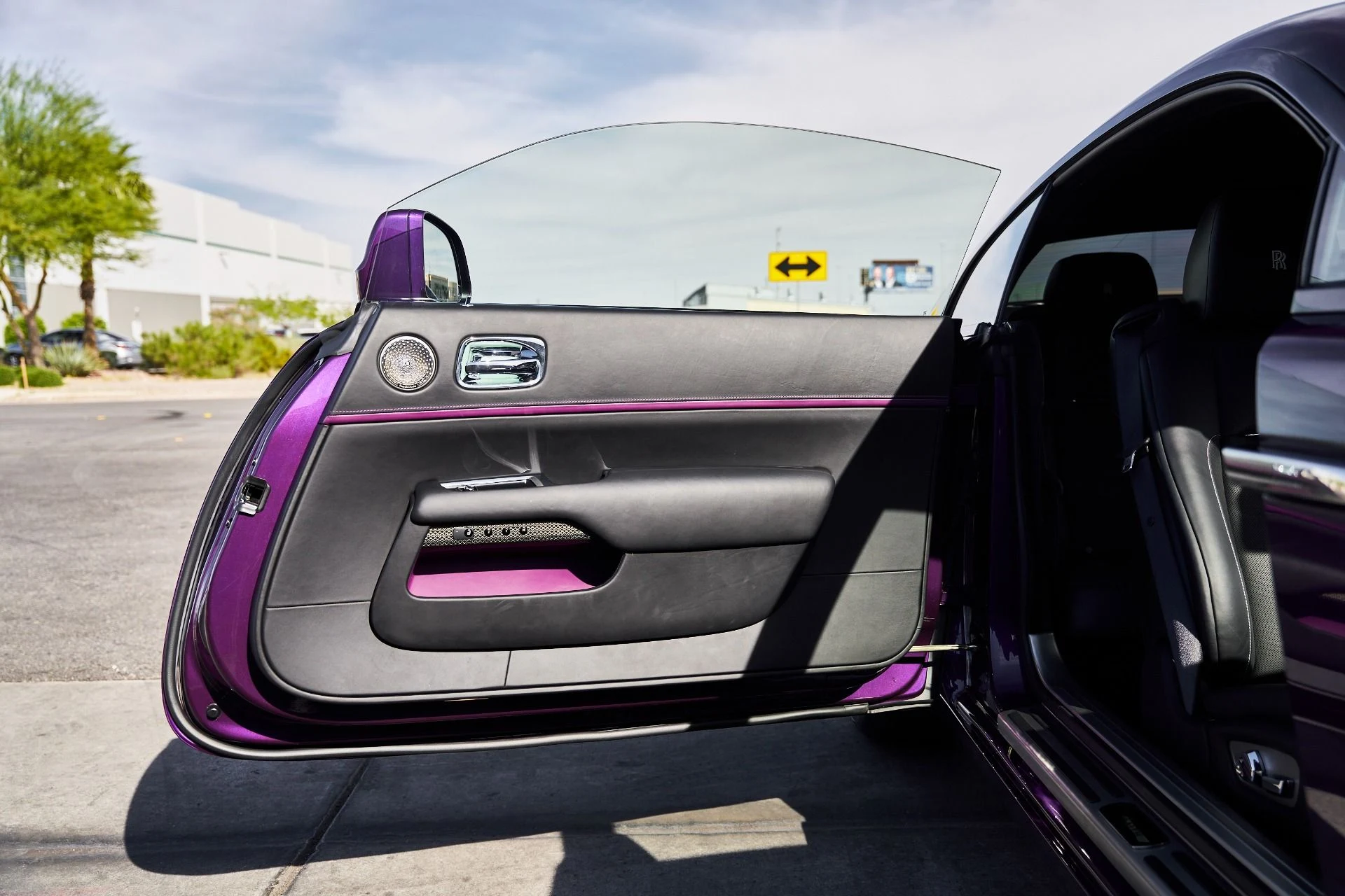 mph016_3357802295_Used_2020_Rolls_Royce_Wraith_Base_1774310761_11da8c85a5