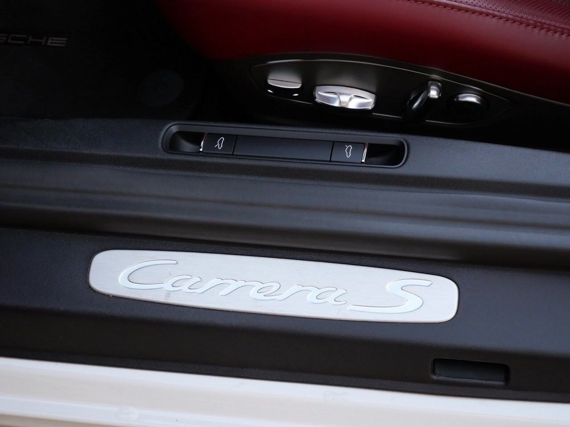 mph016_3362992045_ec50fe661f3c511f5be7edf0d803c9cfx_a4b5552dd3