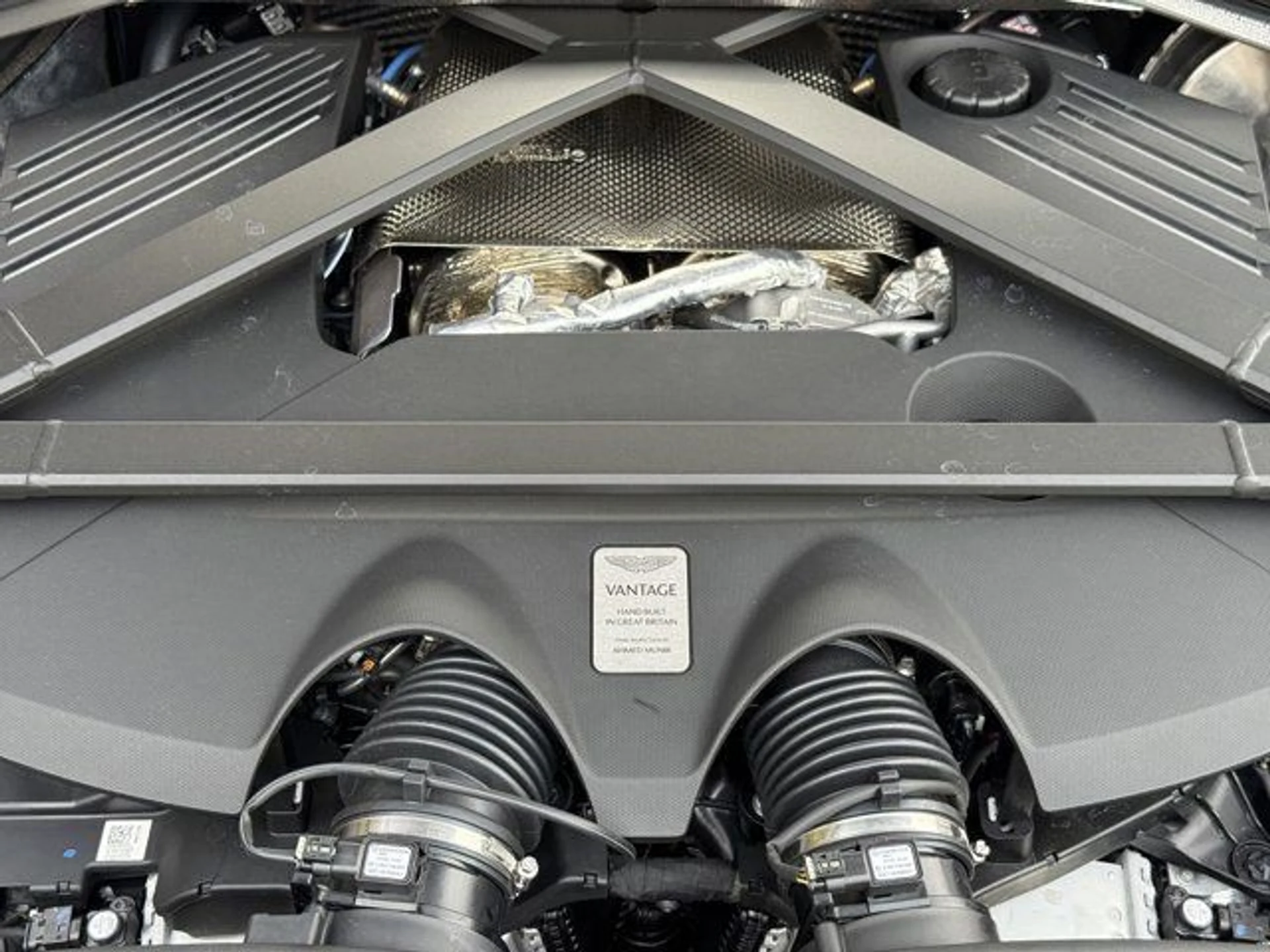 mph016_3369495302_807a28cc56a64826972fd6d2037a6f5b_2f364f5ffa