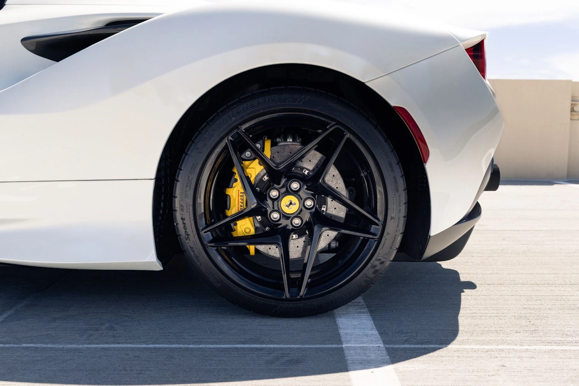 mph016_3376888425_Used_2023_Ferrari_F8_Spider_1776809234_29ef4d378b