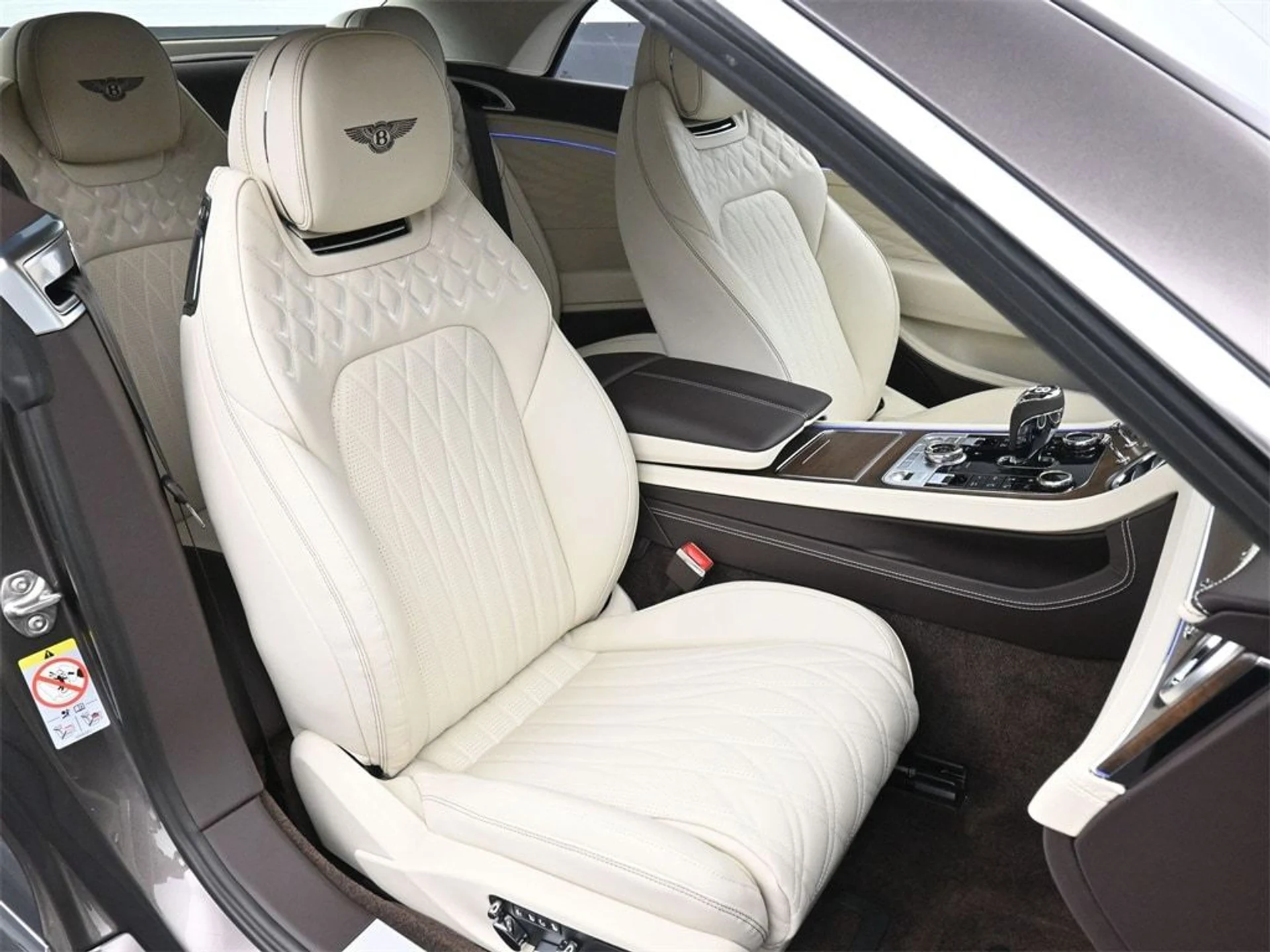 mph016_3380955825_fb8e4c4726373ab0bce25660c2bee9bdx_9653ed9cd6