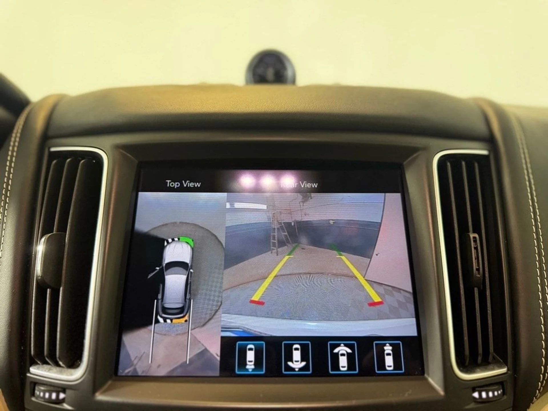 mph016_3383276416_a400231708aa62ceb36321387d15ee81x_fa7fca6085