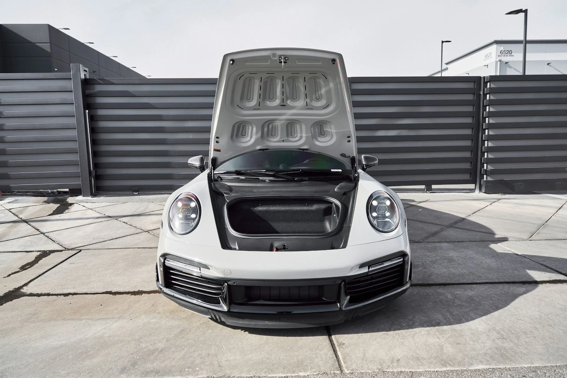 mph016_3384305924_Used_2024_Porsche_911_Turbo_1767745720_e027332daf