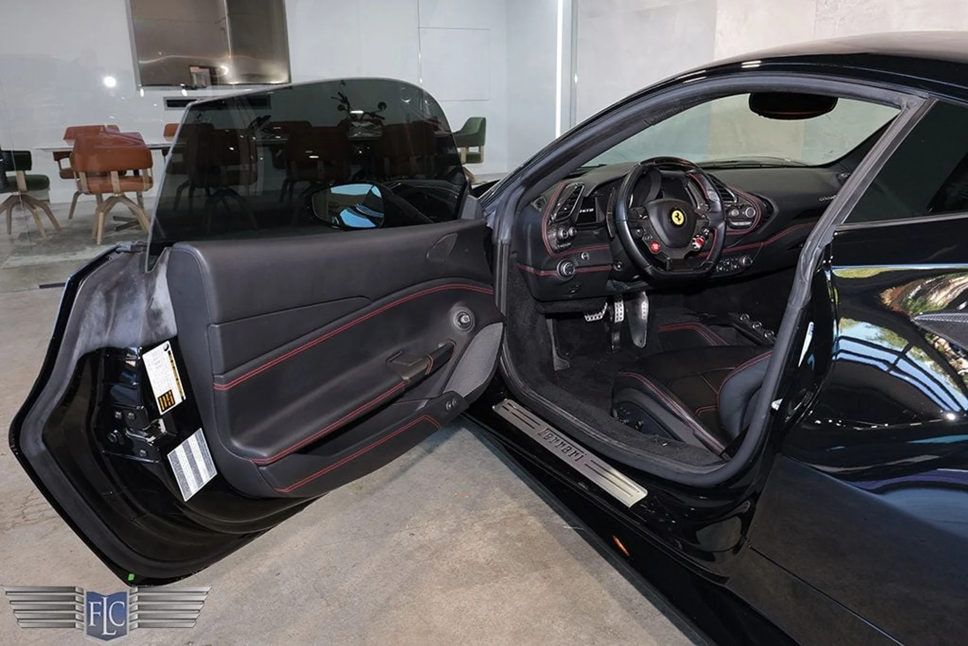 mph016_3401122379_used_2019_ferrari_488_gtb_coupe_9689_22945041_17_1024_569dbf827a