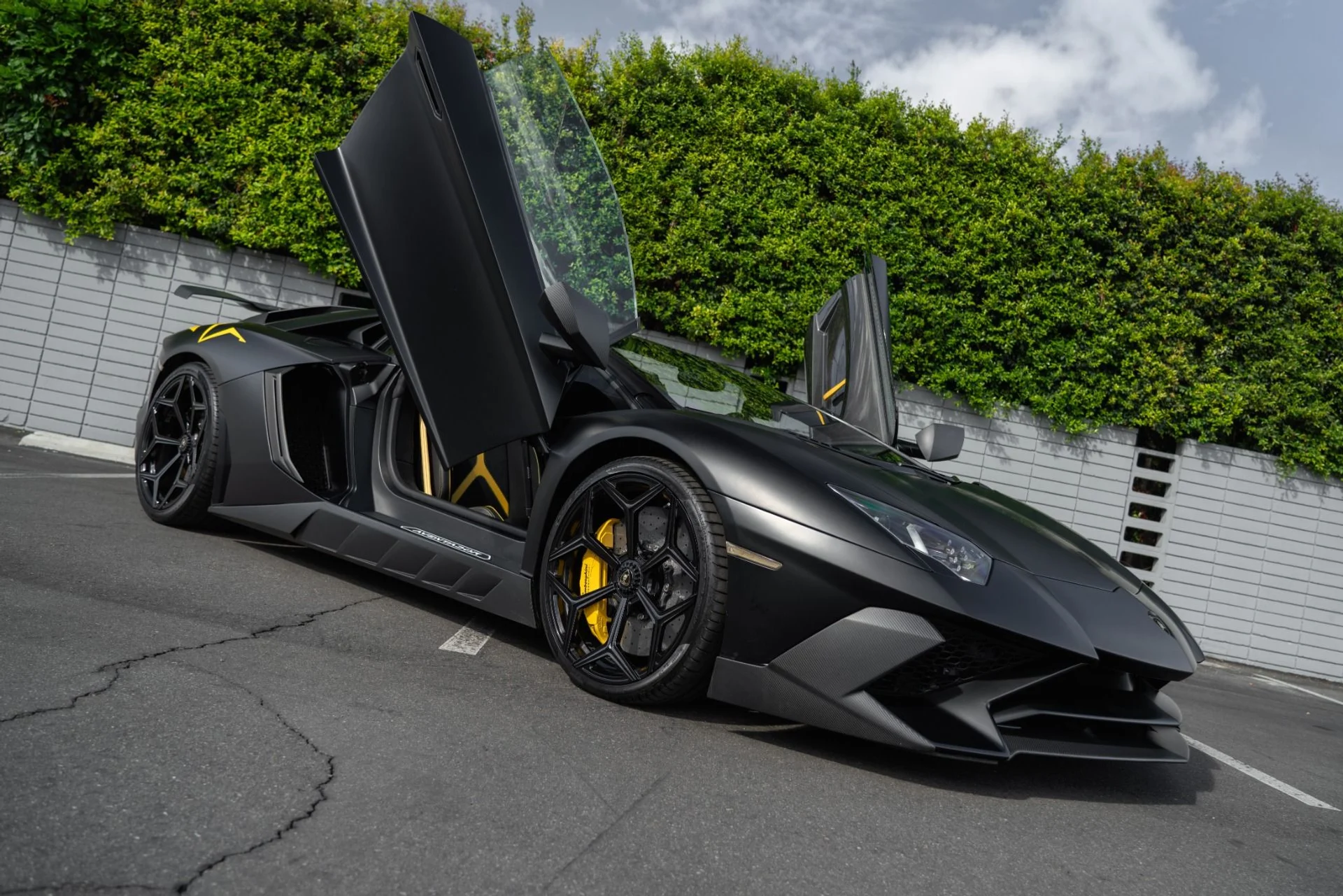 mph016_3426553043_Used_2016_Lamborghini_Aventador_LP_750_4_SV_1759528221_d19ee3e3eb