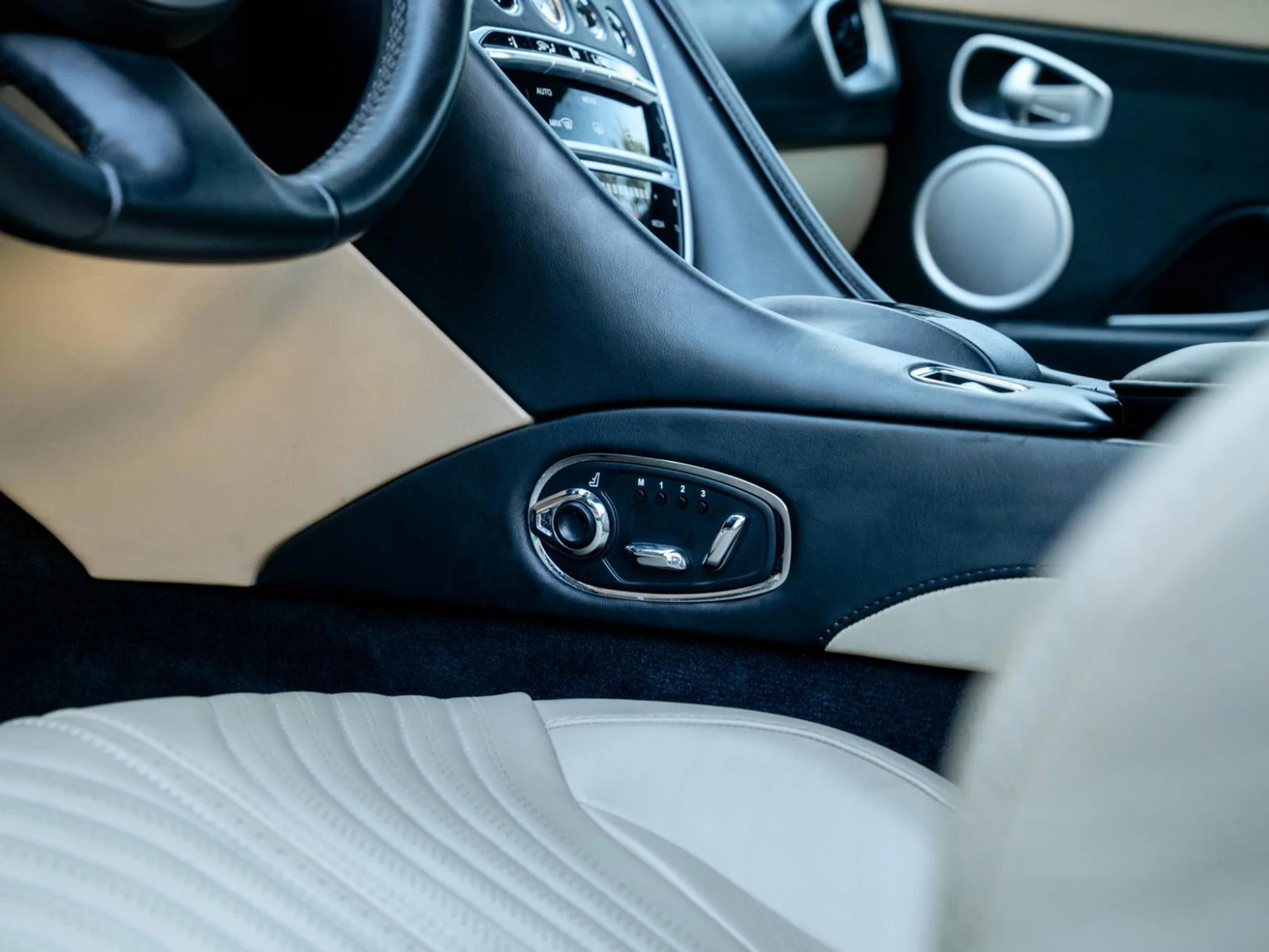 mph016_3430169256_Used_2019_Aston_Martin_DB_11_Volante_1769250092_7726d1aeb5