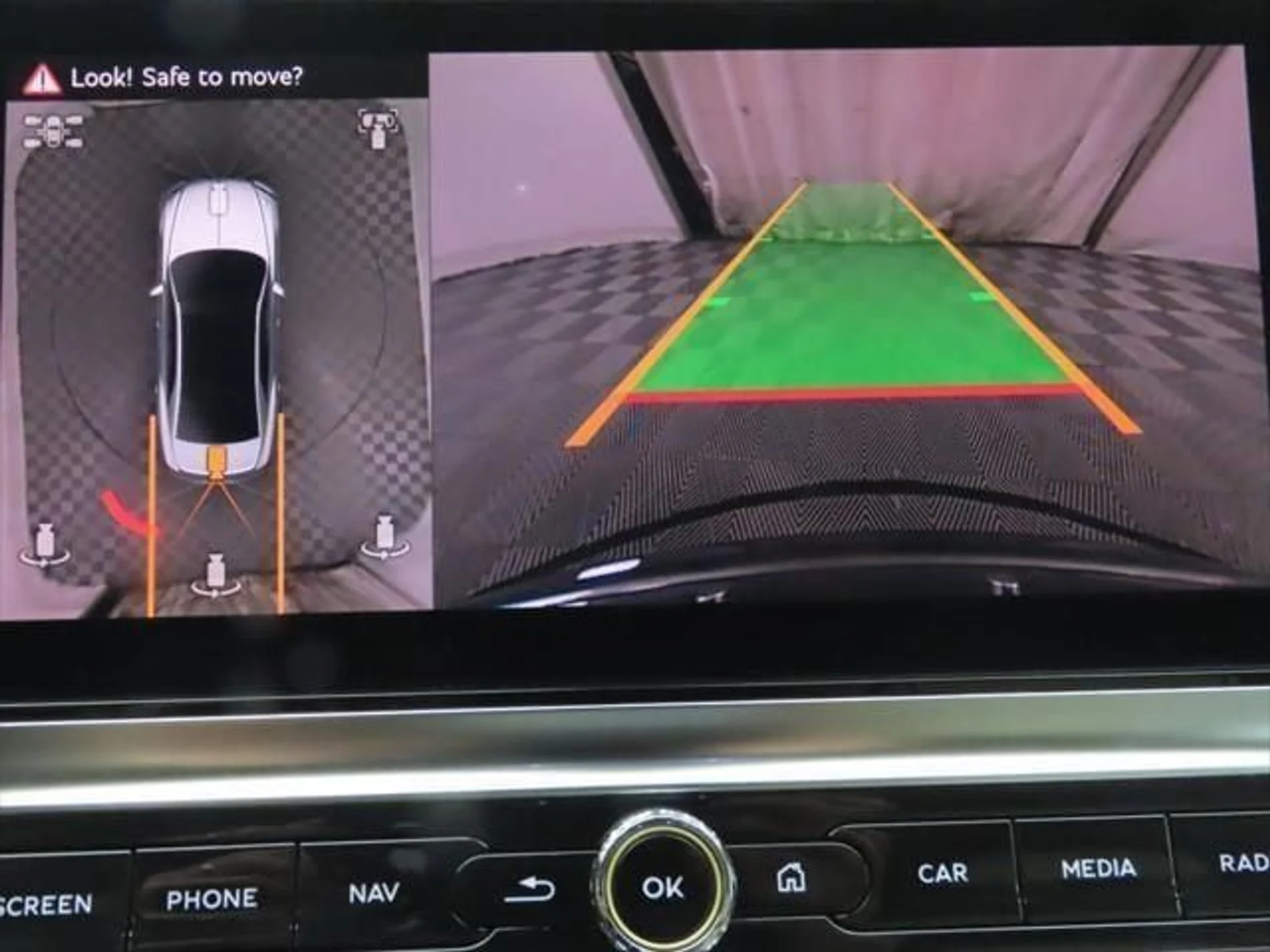 mph016_3434667312_used_2025_bentley_flying_spur_speedsedan_8119_23006169_17_640_b876de4602