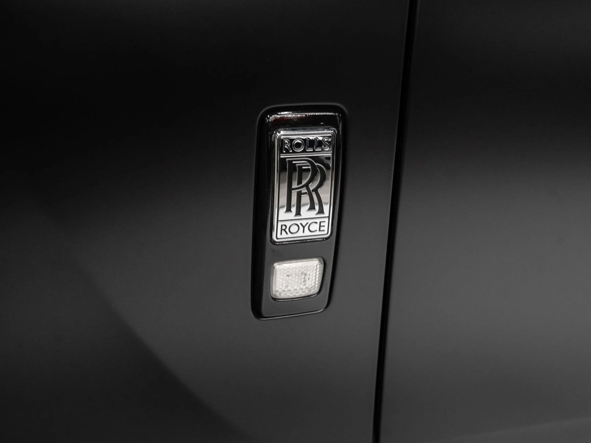 mph016_343977417_rolls_royce_ghost_2012_9f433f9a33