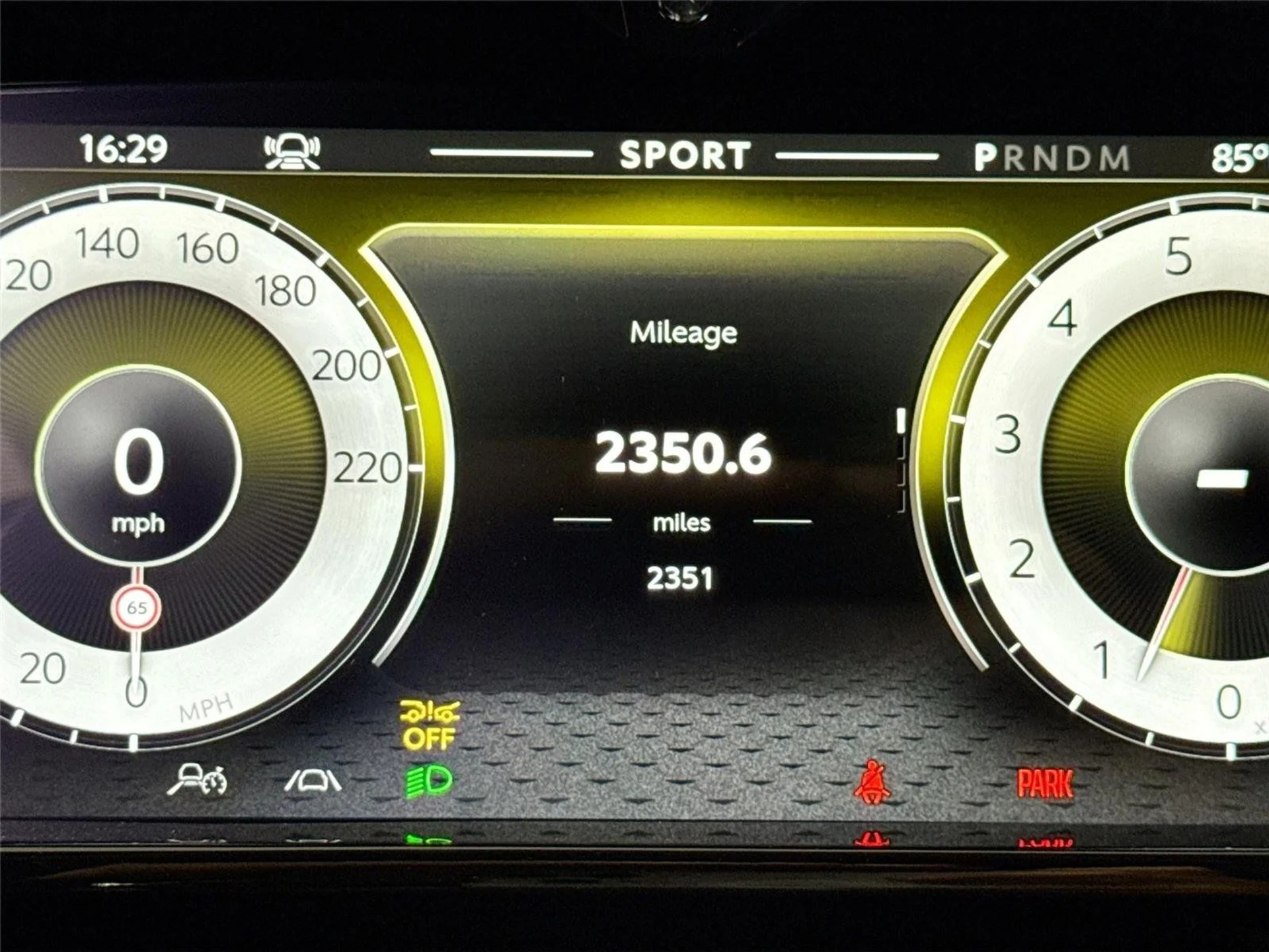 mph016_3440075389_a8e28eb573336689bf64862ca17df99a_c5bcc28f36