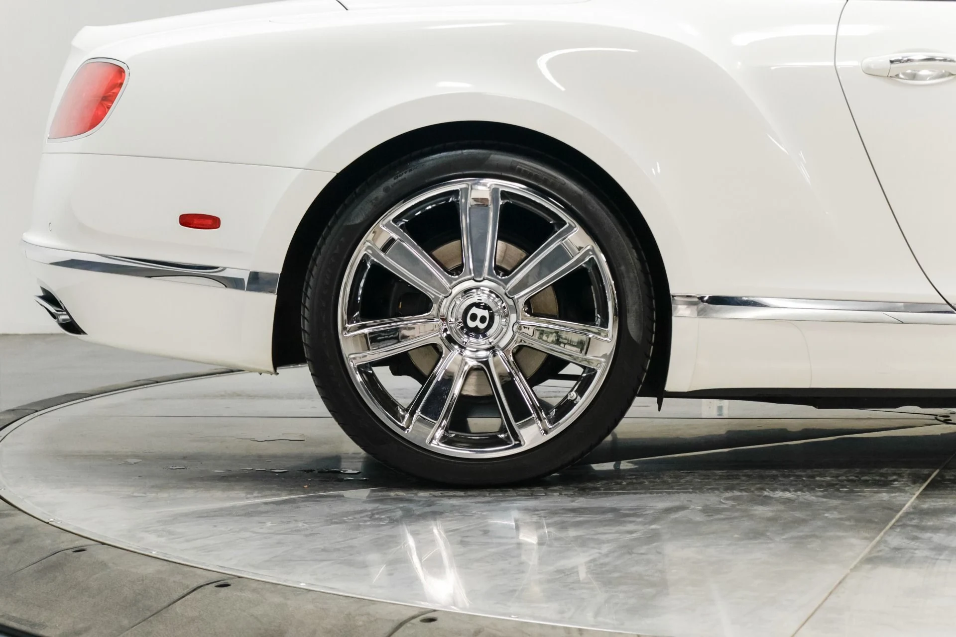 mph016_3440366096_Used_2016_Bentley_Continental_GT_W12_1765815646_0006e22777
