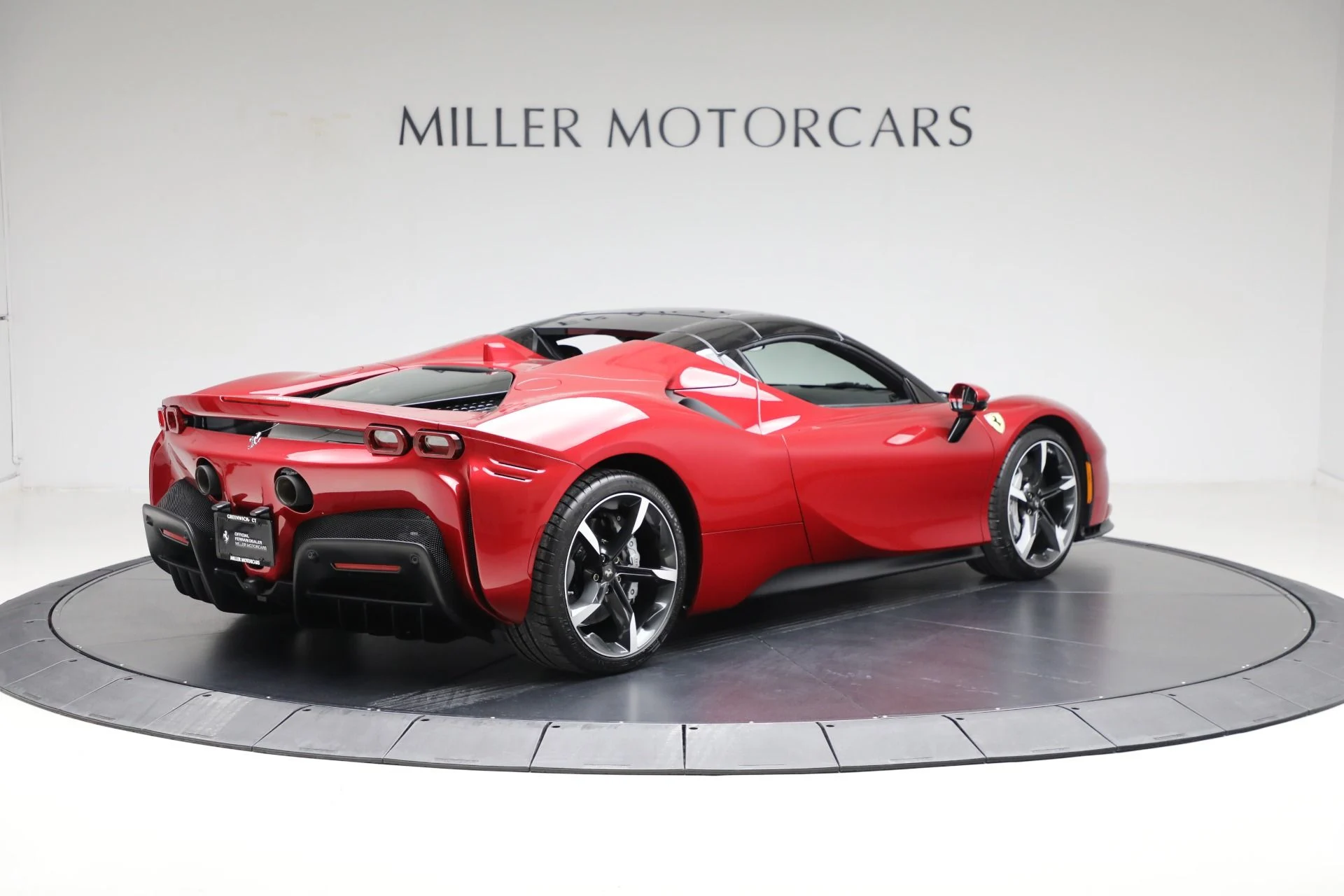 mph016_3443651938_Used_2024_Ferrari_SF_90_Spider_1737993518_9511ff7bdf