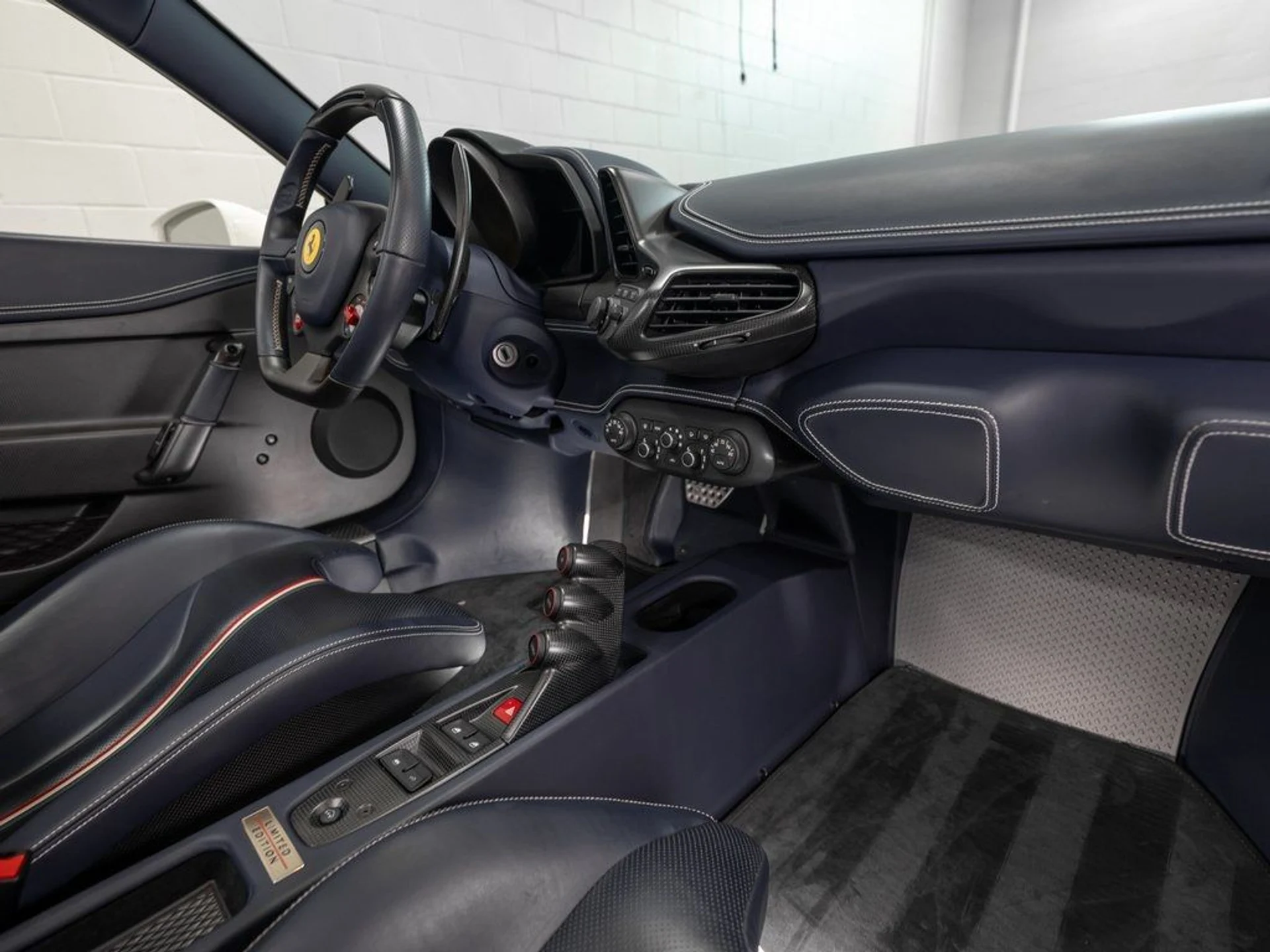 mph016_3447245115_image_17_60c2a5a228