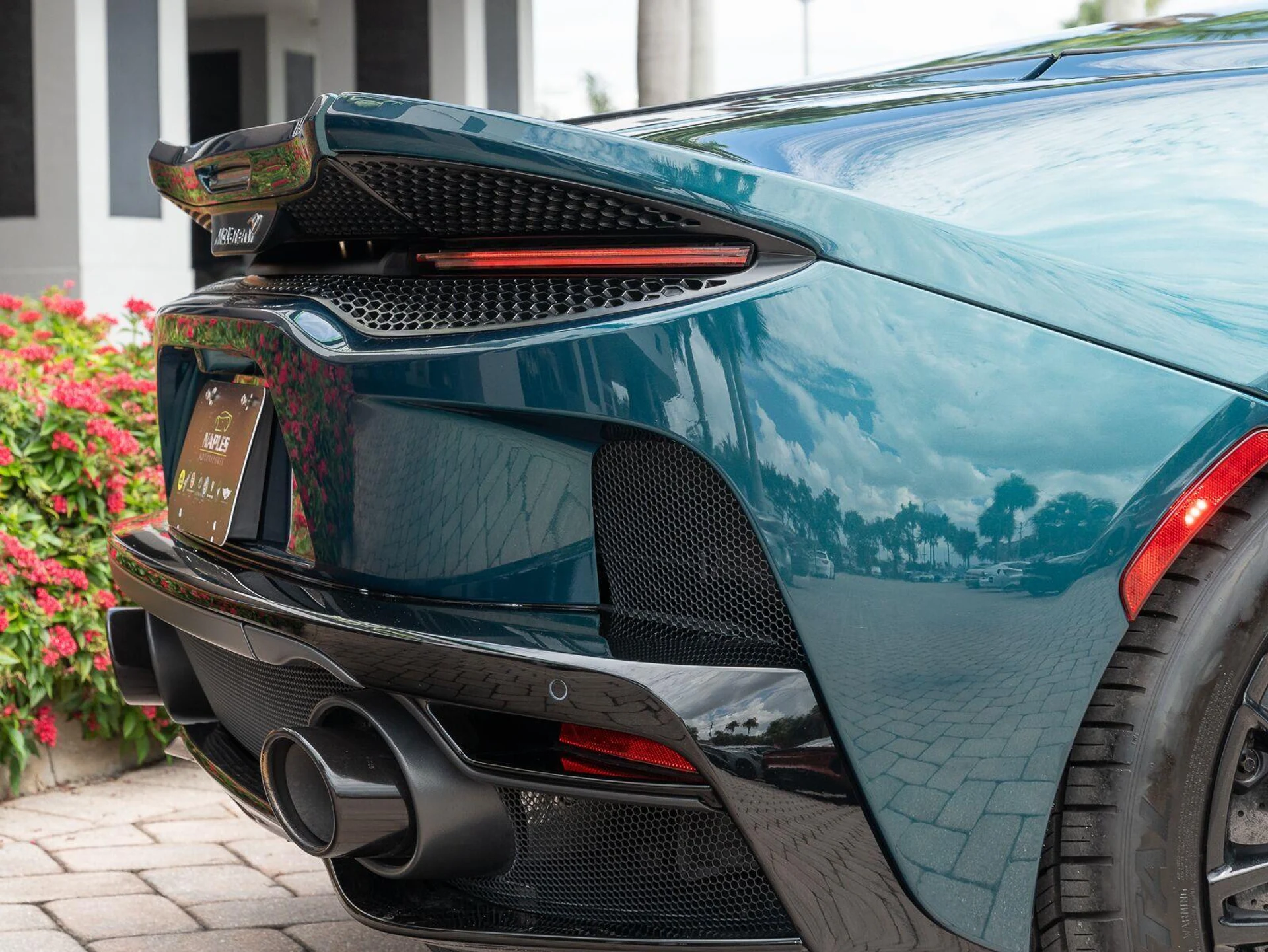 mph016_3453878501_Used_2023_Mc_Laren_GT_Coupe_1784041253_d158db1272