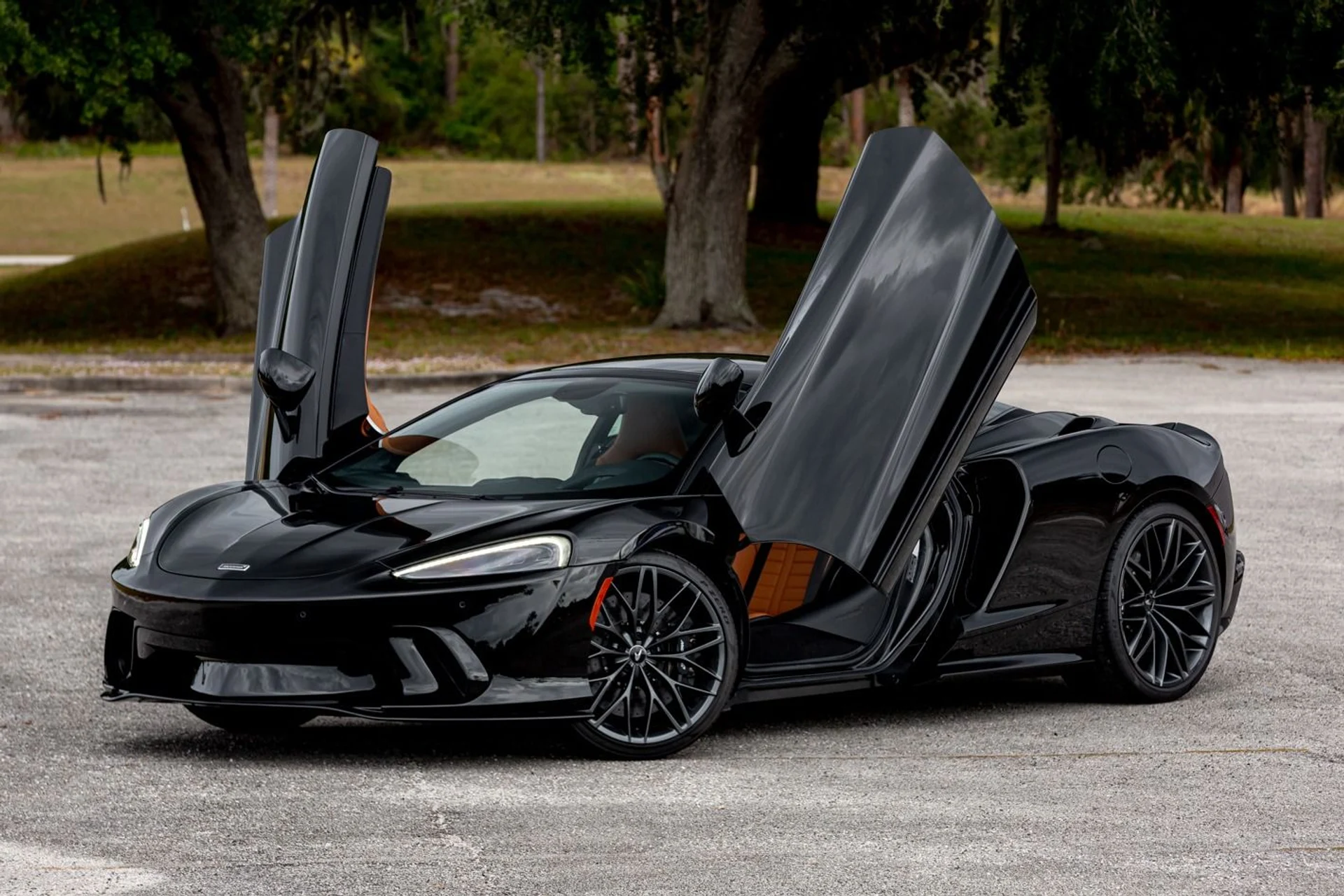 mph016_3461151720_Used_2025_Mc_Laren_GTS_b92eacff28