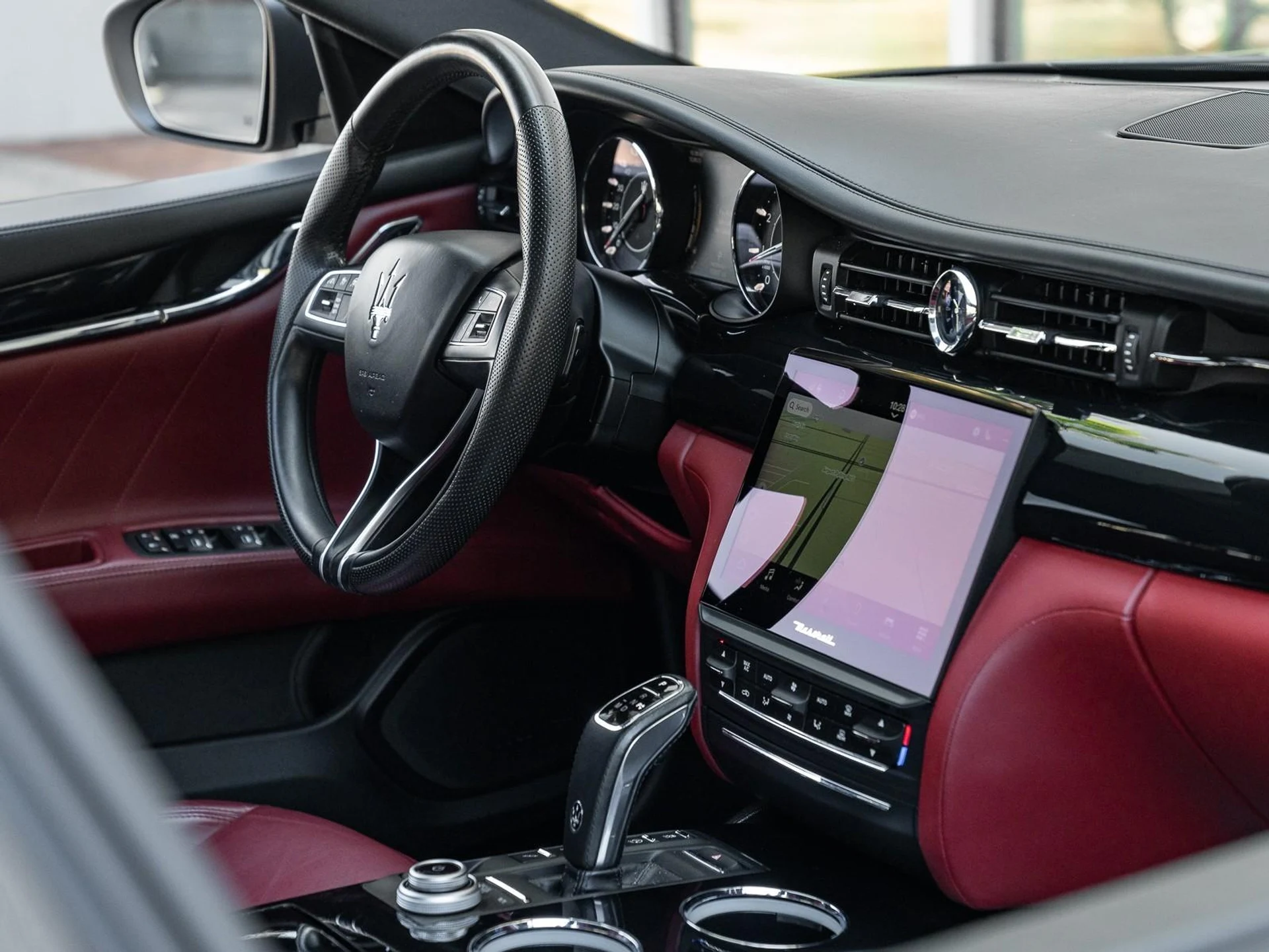 mph016_3465573599_Used_2022_Maserati_Quattroporte_GT_1765231527_13a669c838