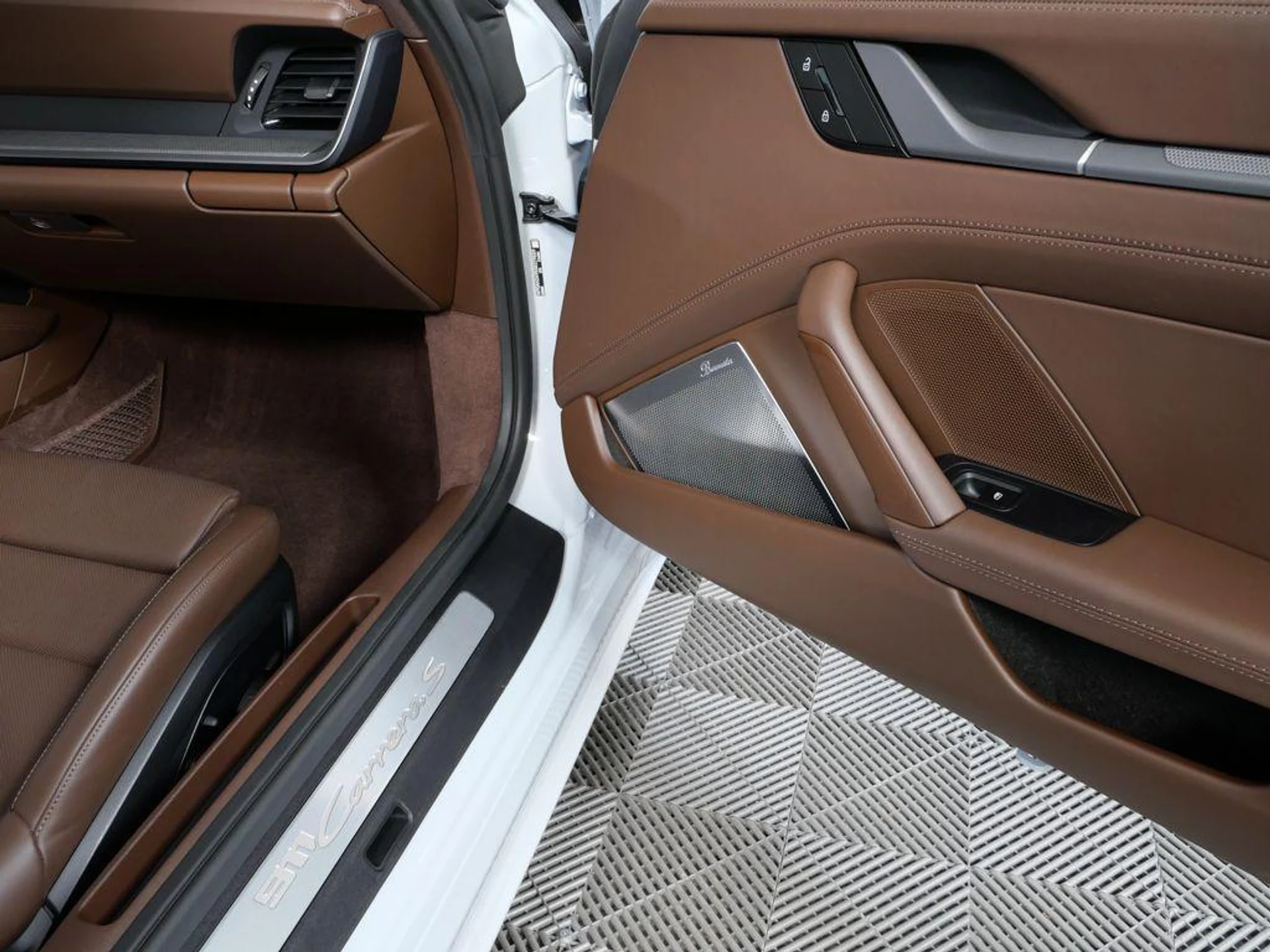 mph016_3469675014_q_L_Tl_YIU_In_Aa_Mvi_Xcm_P_Ihv0_RQW_Xs_a25ec11517