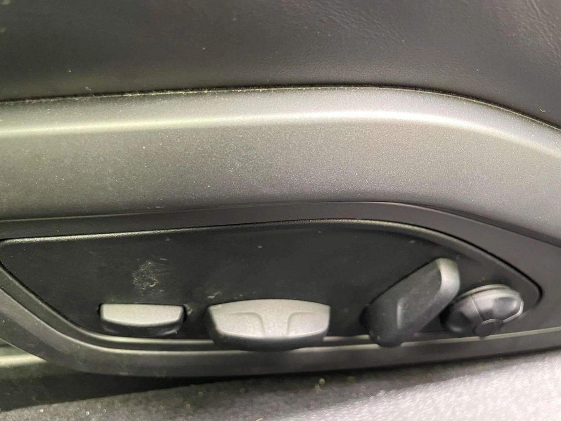 mph016_3475512937_q_Zoe_Lmni_D5_R_Zbstz0a7g_Il5_Yols_49d9925d3e