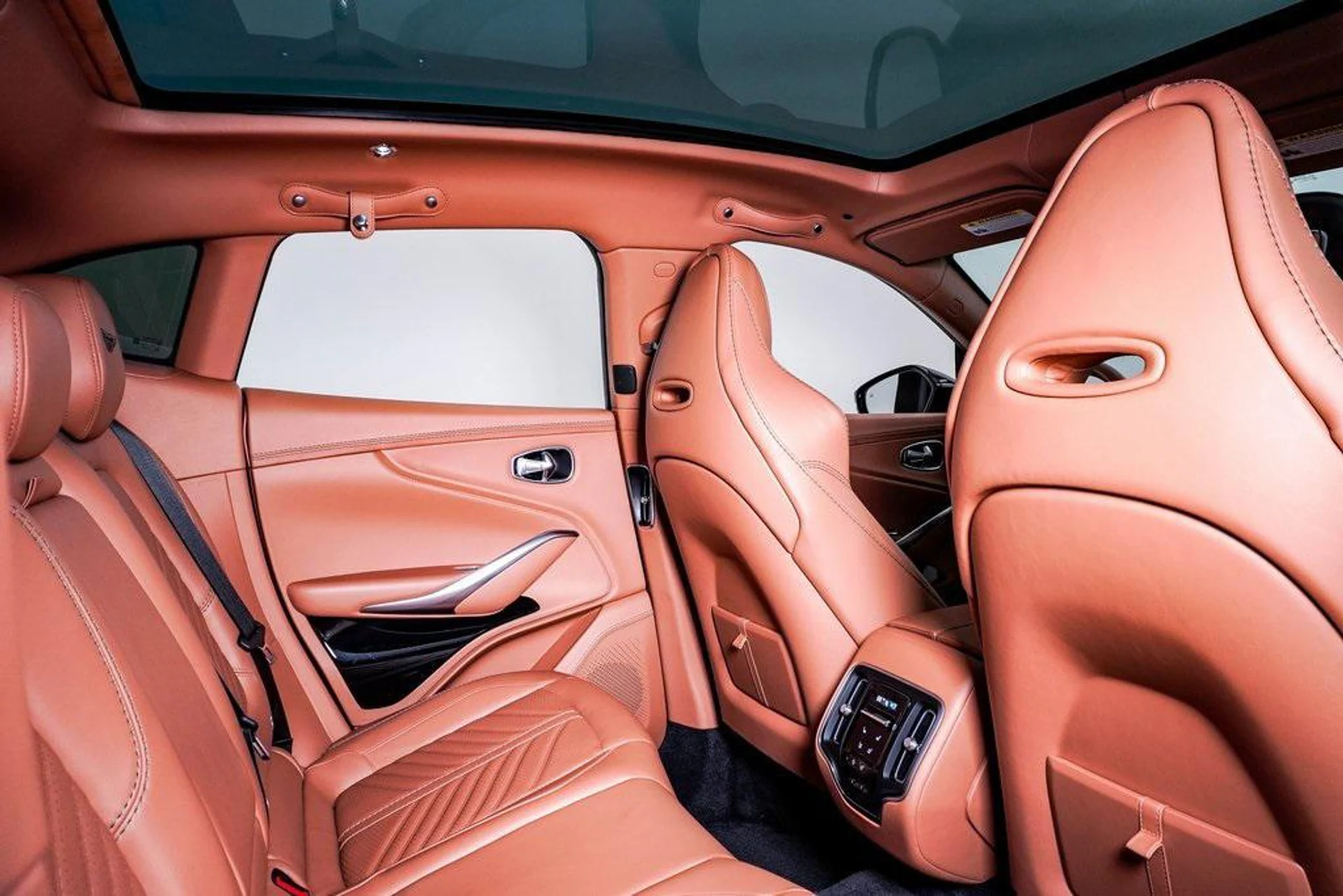 mph016_347743235_06k_Tca_DB_S_Lm_W3c_N_Mw2_Pk8_So_Wk_Y_3129e3b1c3