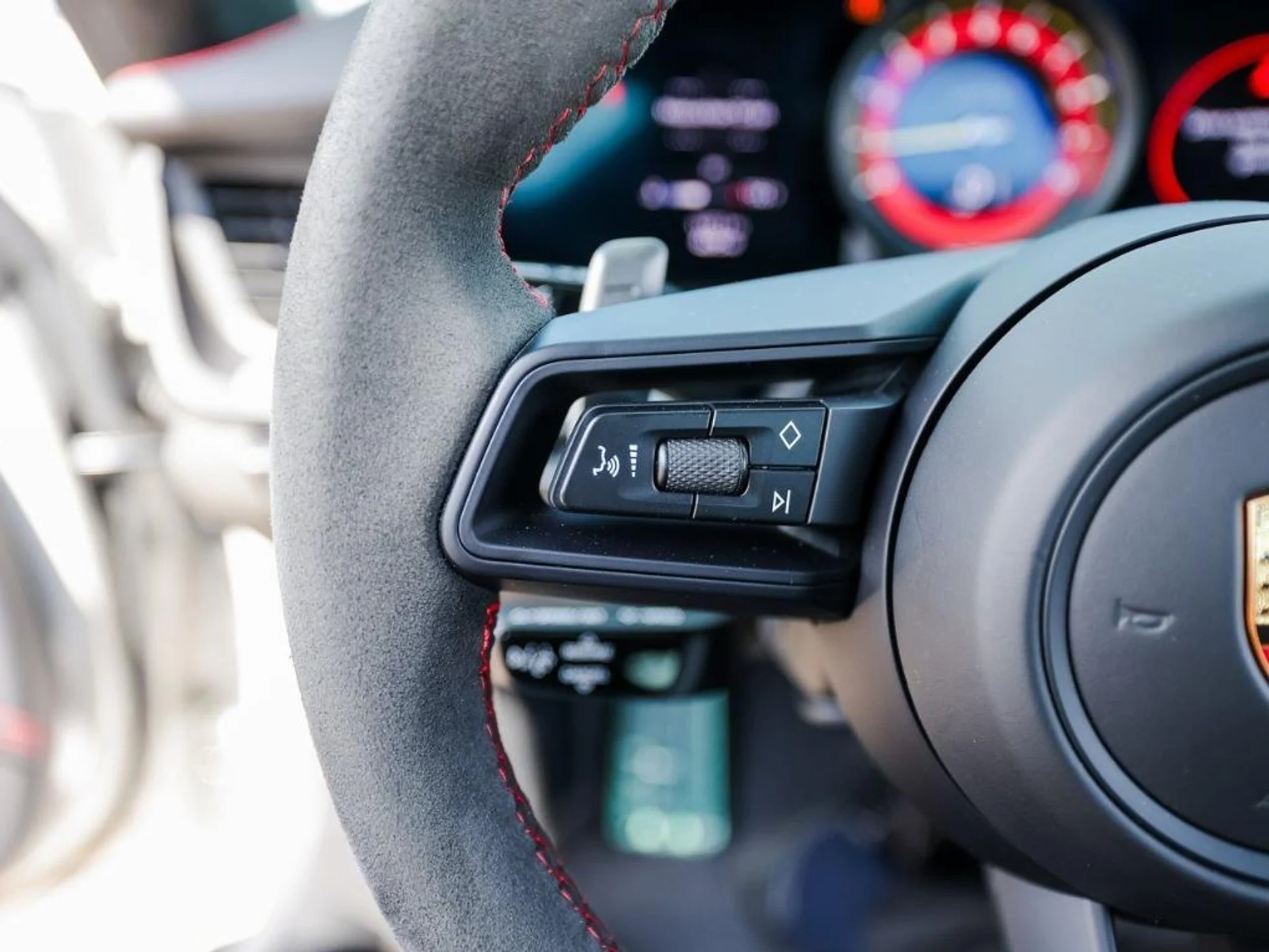 mph016_347763798_u_UPW_0wn_XC_GNB_Tk4x_BMV_s_Skr_Gw_0f2b43ff69