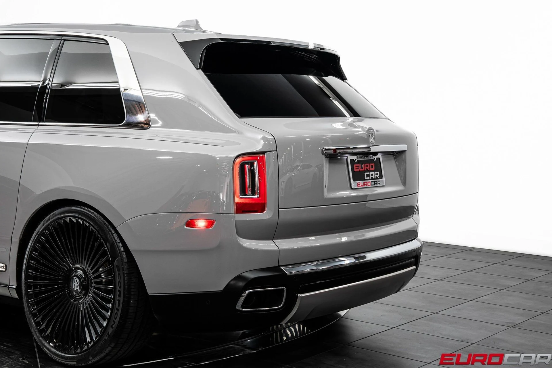 mph016_3477877409_image_17_bc980e4034