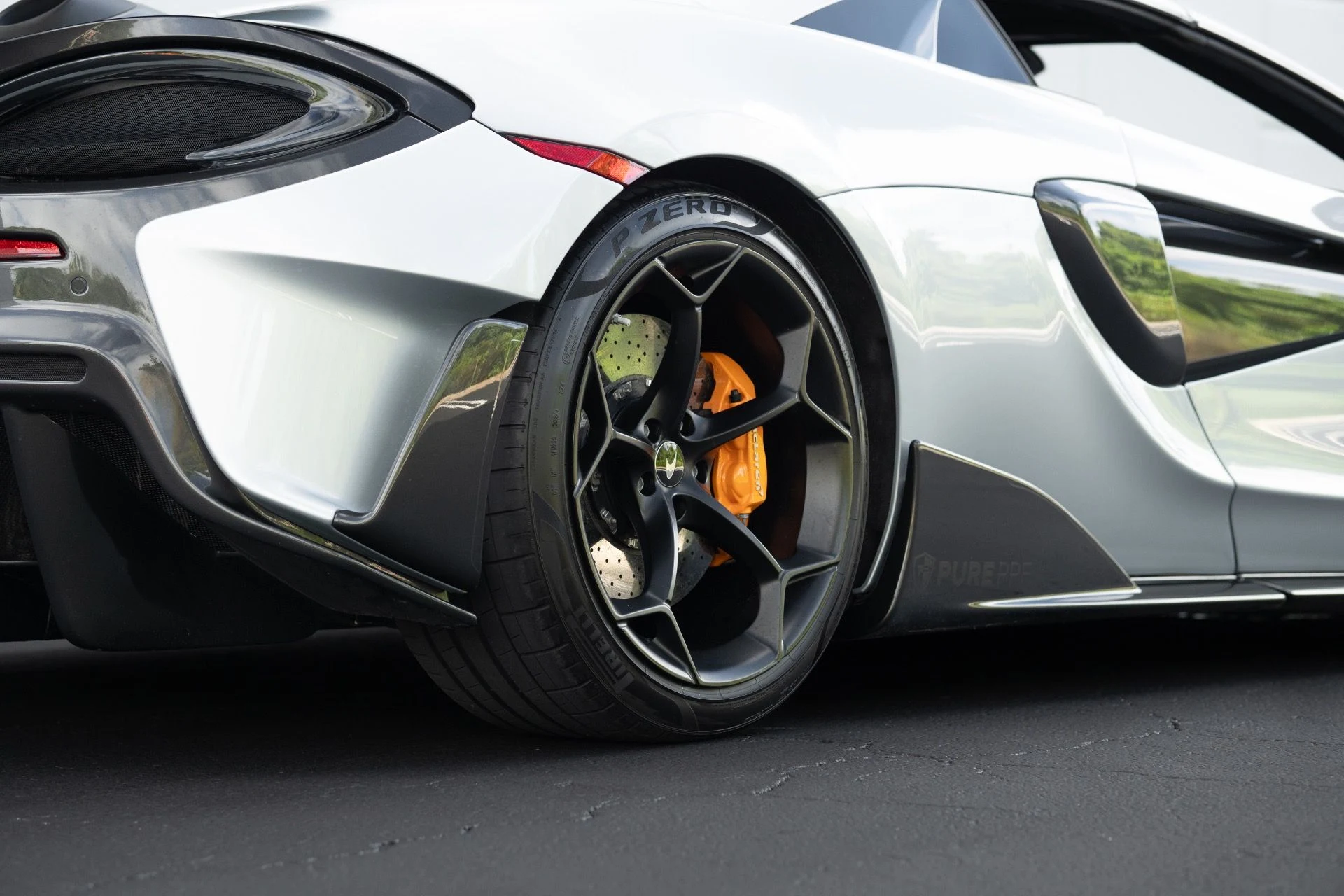 mph016_3482883771_Used_2020_Mc_Laren_600_LT_Spider_1759250261_3fed37c440