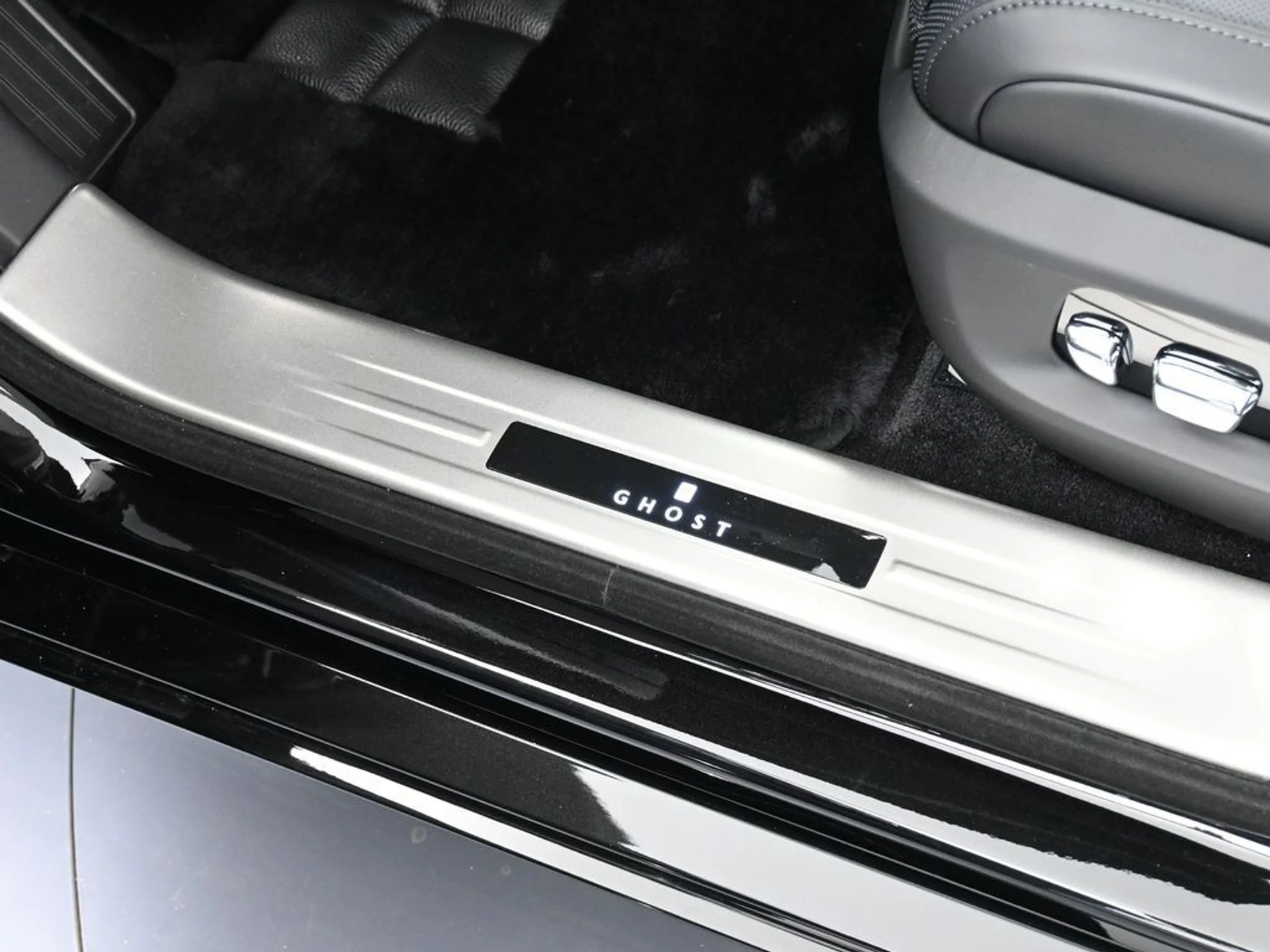 mph016_3488779452_image_16_d41d74fda9