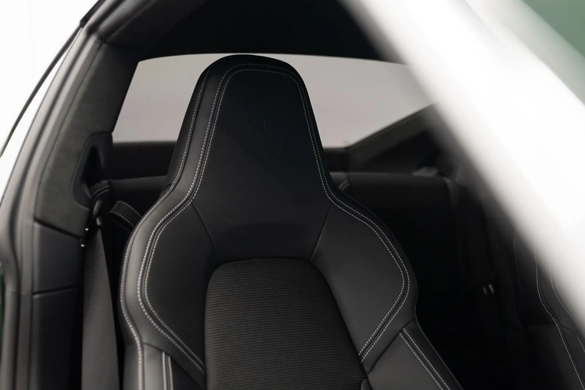 mph016_3494403709_porsche_911_2026_2ef0433525