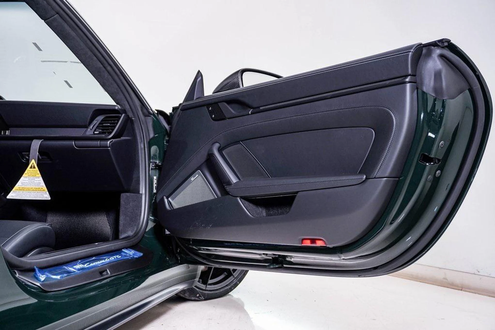 mph016_3494874742_bl_Lvni_Dy2_Lpq_WP_Nl_1y_Ct_Wy6cy0_b3c6c9e20f