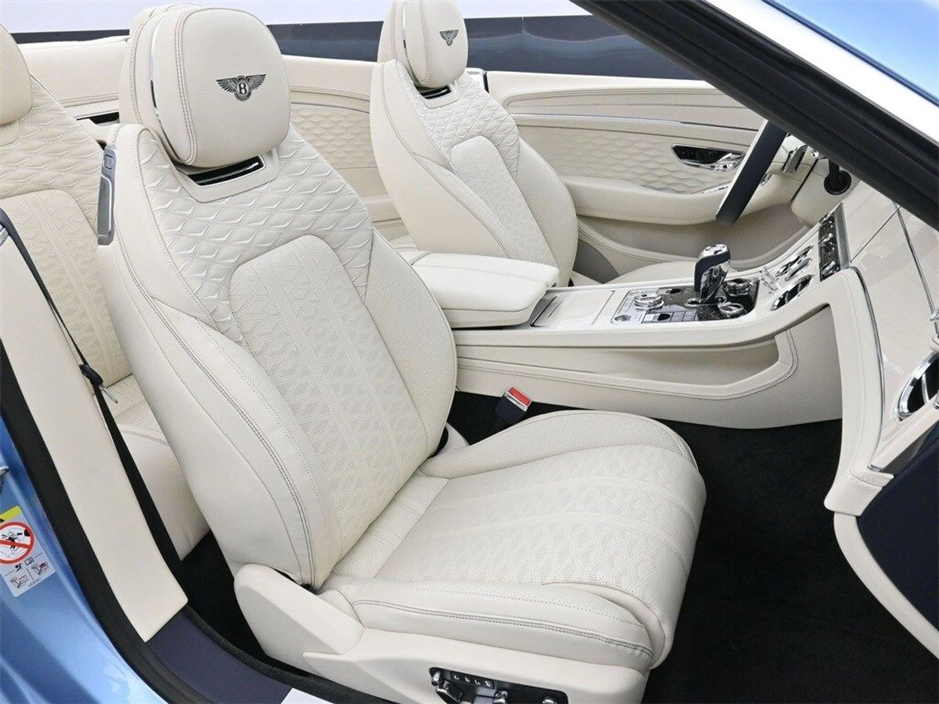 mph016_3508716100_92f460c4cd19759f81876128782bf857x_27b84a176a