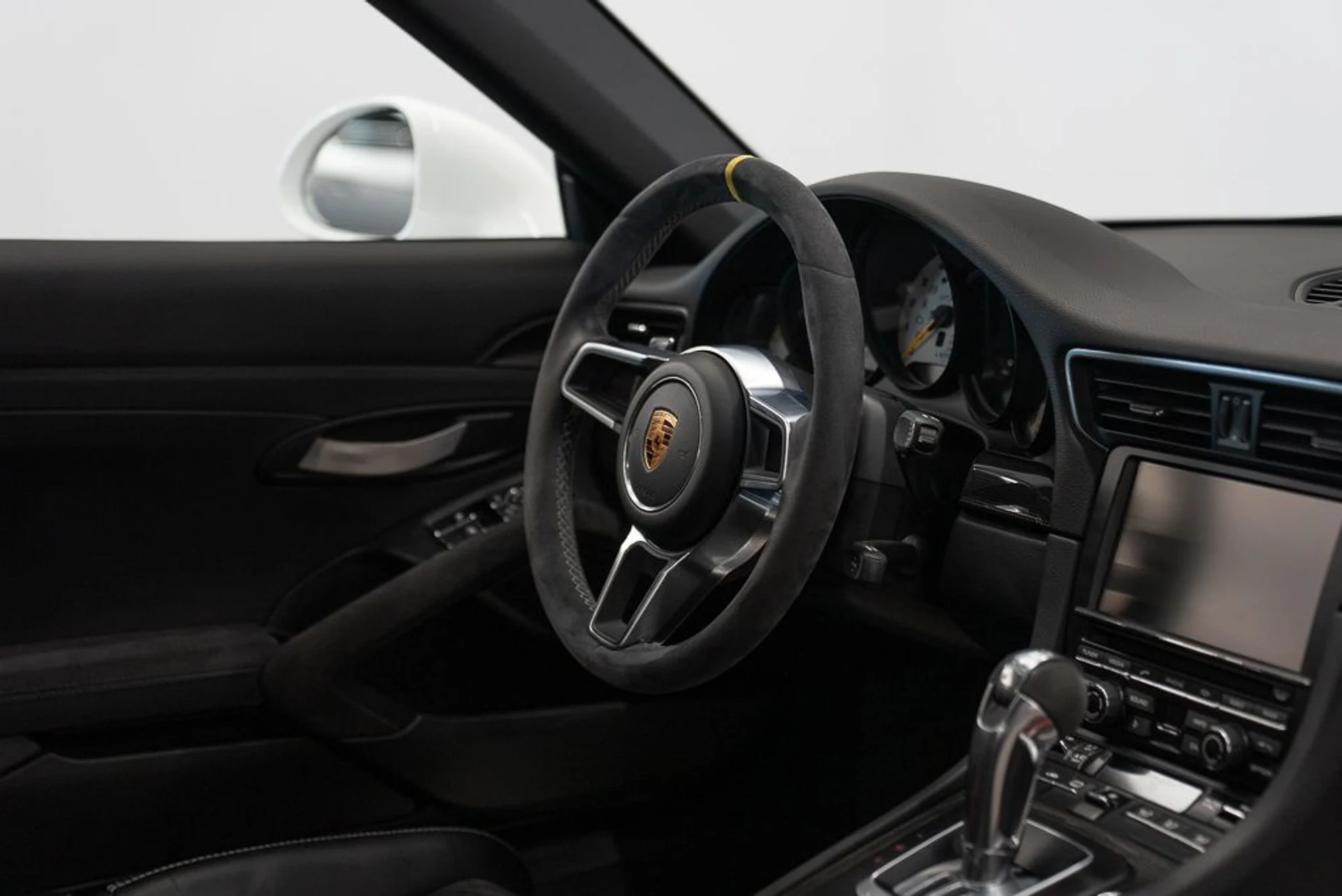 mph016_3515002745_porsche_911_2016_jpg_v_1780407122_c26dd3166a