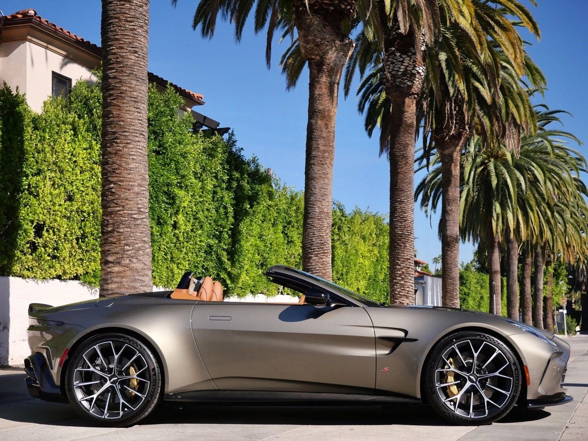 mph016_351557870_9578c3529748f54e6128f3ccee5da5d3x_23a0b525c1