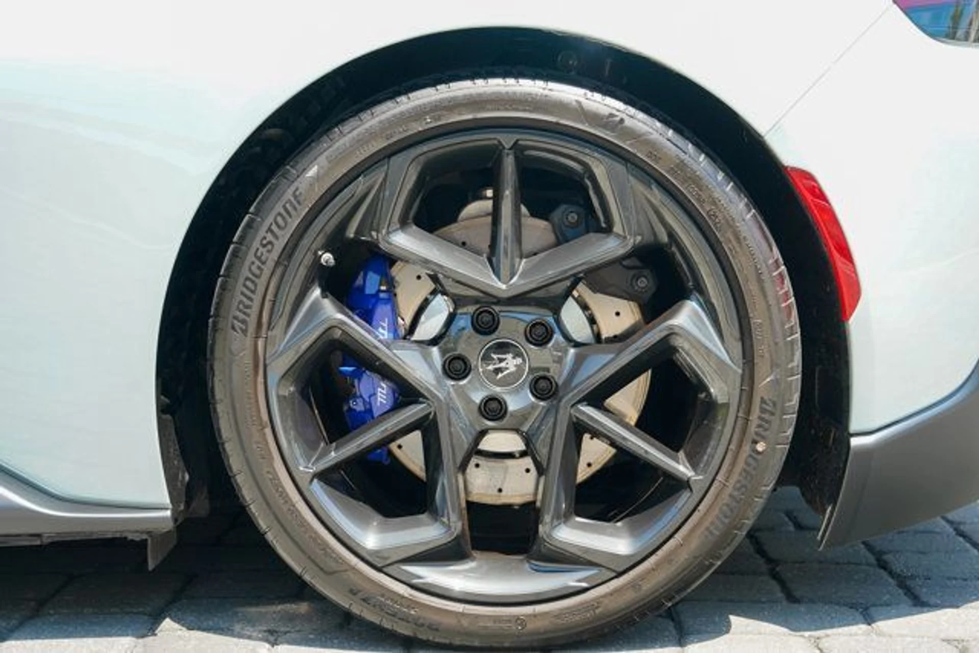 mph016_3516635988_22997717_17_640_d8bbbd39c4