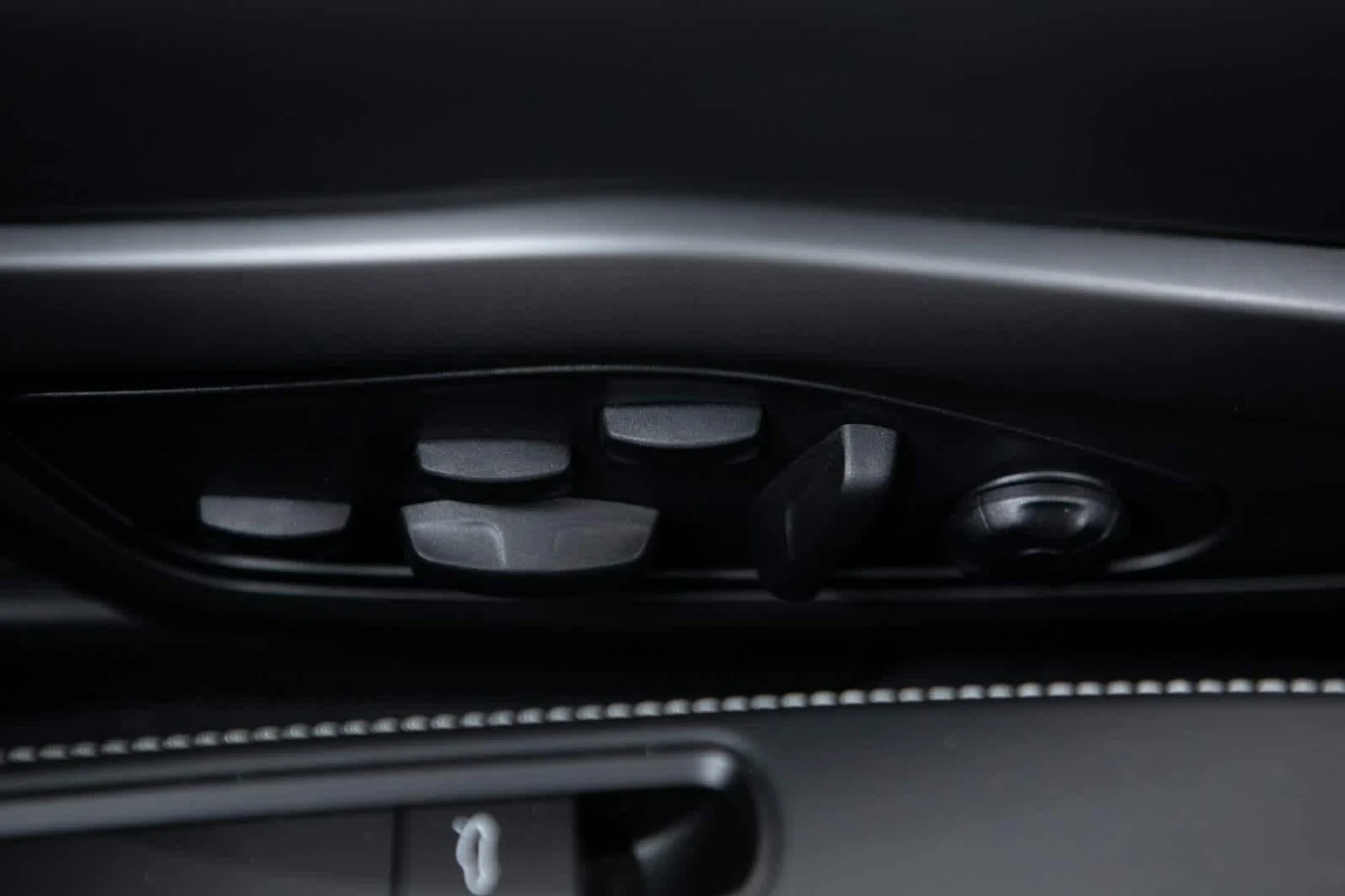 mph016_3517672964_670ee6593514d80225d3b9e841d6031dx_0b74122c47