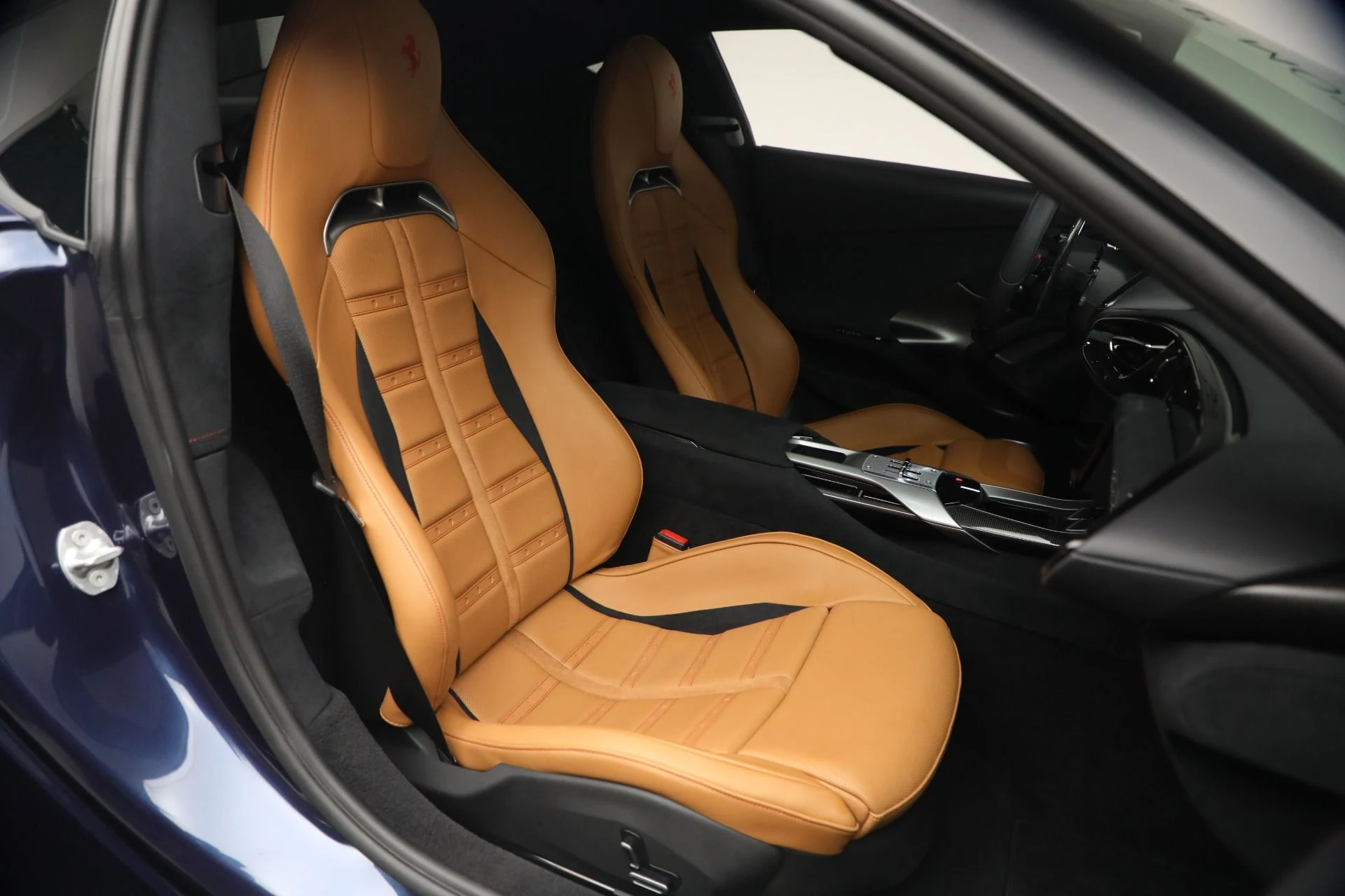 mph016_3520399366_Used_2025_Ferrari_12_Cilindri_1790613032_e6147e0249