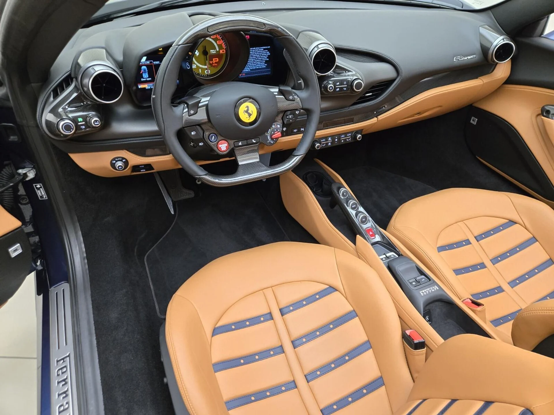 mph016_3524952467_Used_2022_Ferrari_F8_Spider_1753250639_24fa8d3bfb