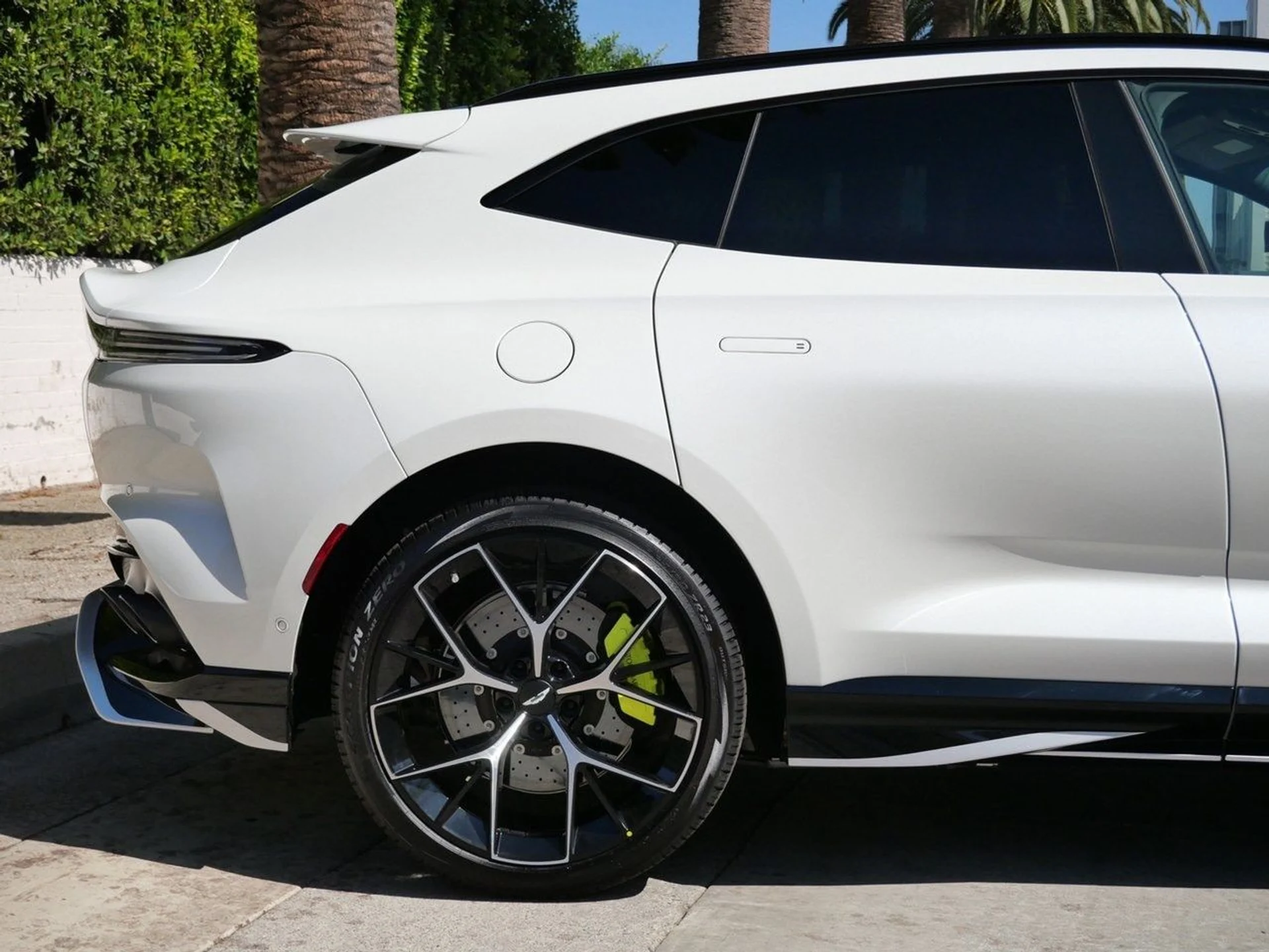 mph016_352545079_e4d8203cd8d9b2bc430eae0560544599x_4fda99efff