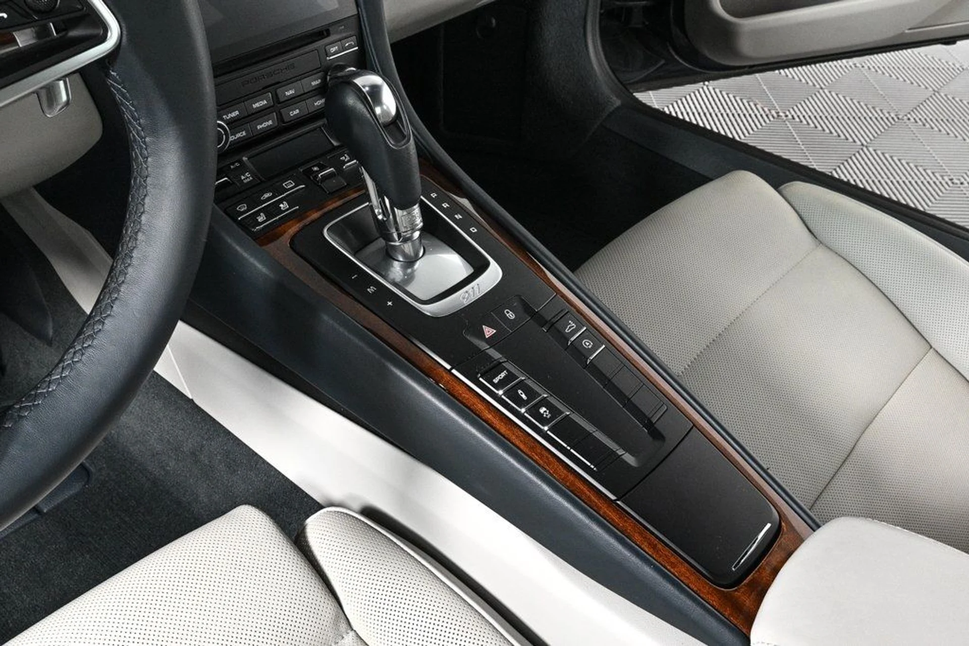 mph016_3537101389_4a1787686835bd85d4e4d79ef0259f93_9b09a8a569