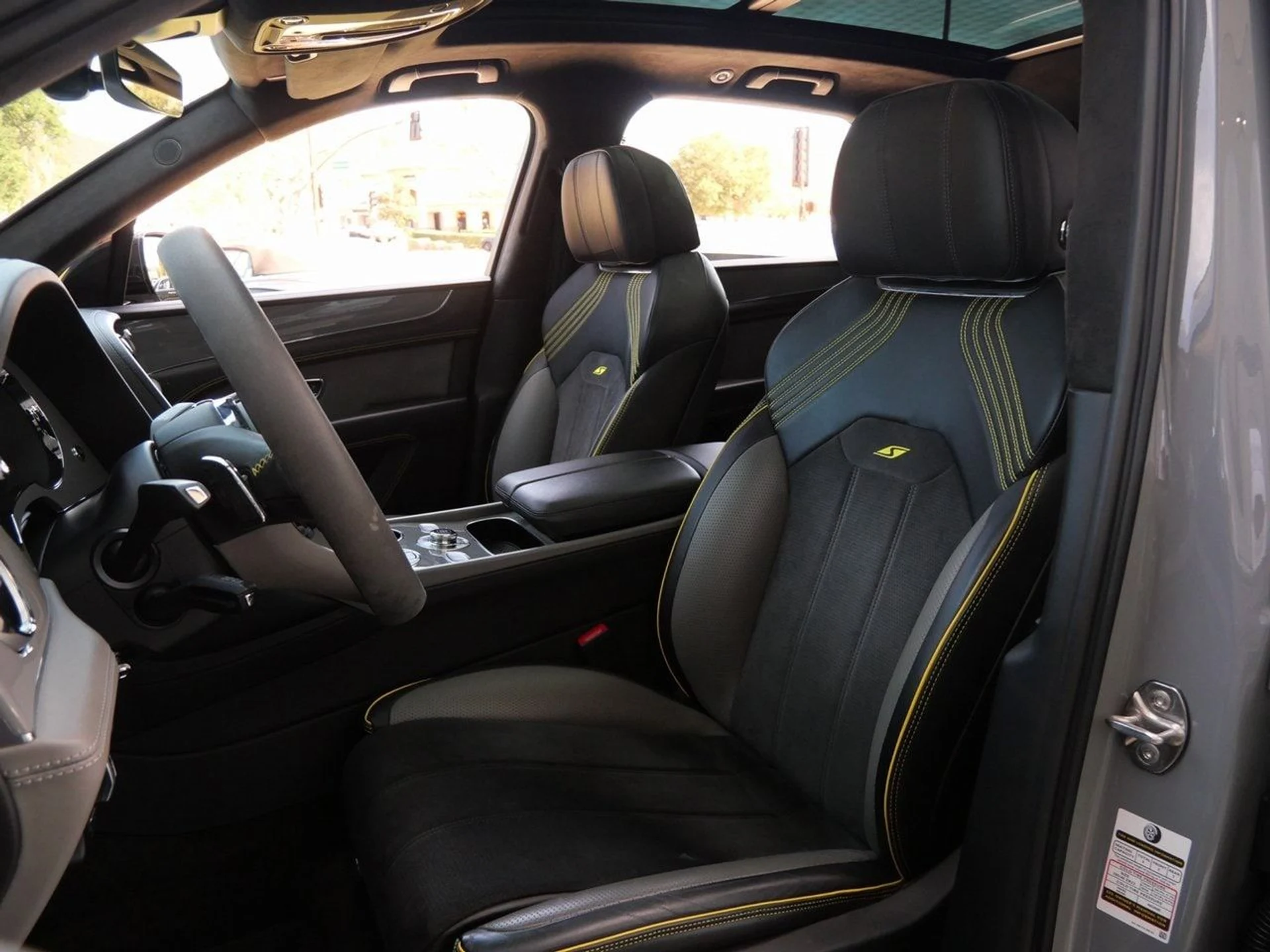 mph016_3544007965_bd16f9192843f554fc62b98723db2d1cx_73a844dbbc