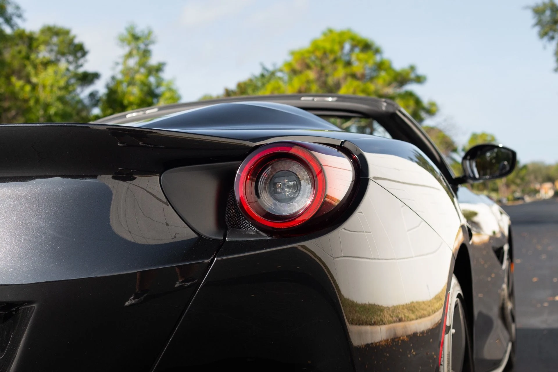 mph016_3551630886_Used_2019_Ferrari_Portofino_1771532696_9c60a43db7