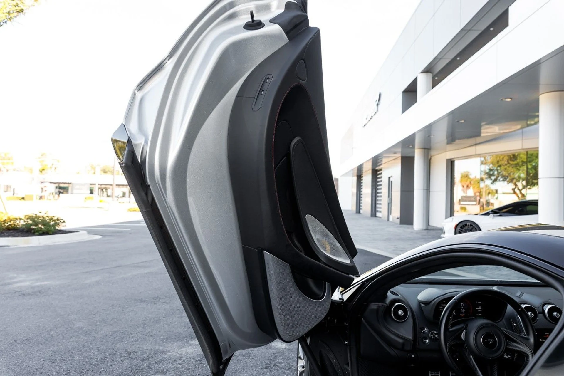 mph016_3553714558_632_p17_l_e11a990c41